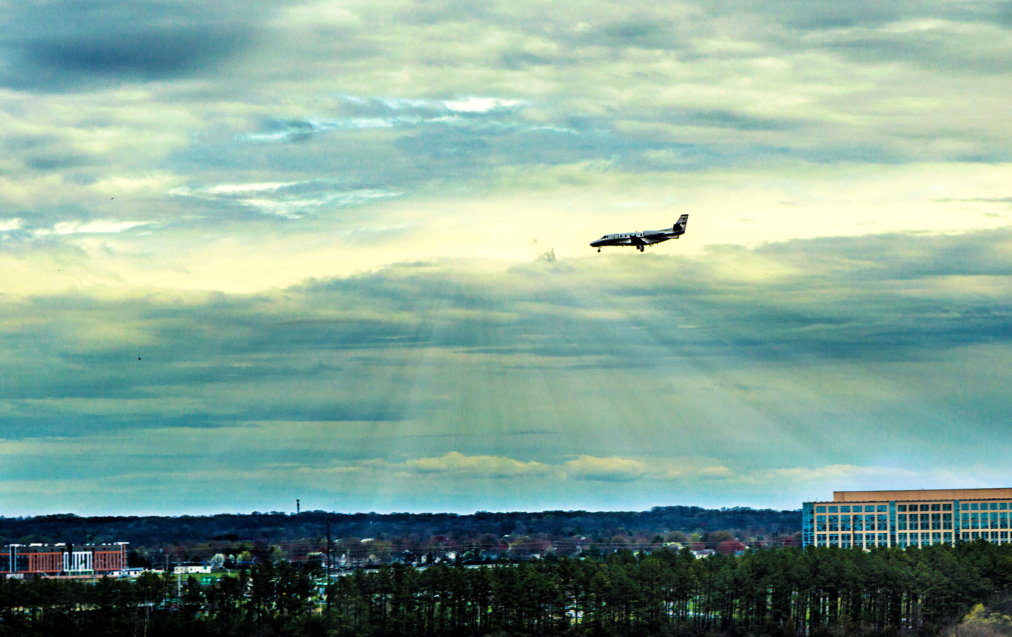 Sigma 17-70mm F2.8-4 DC Macro OS HSM | C sample photo. Through the clouds photography