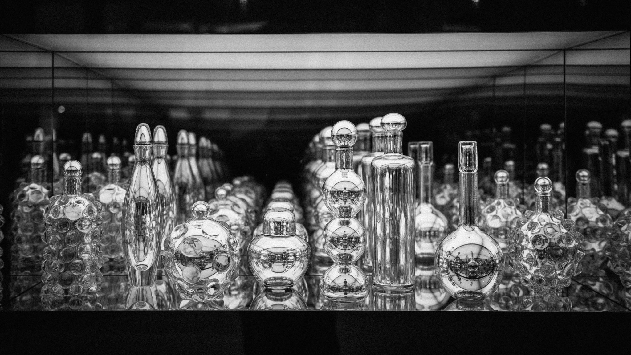 Sony a6300 + Sony DT 50mm F1.8 SAM sample photo. Milwaukee art museum - artwork photography