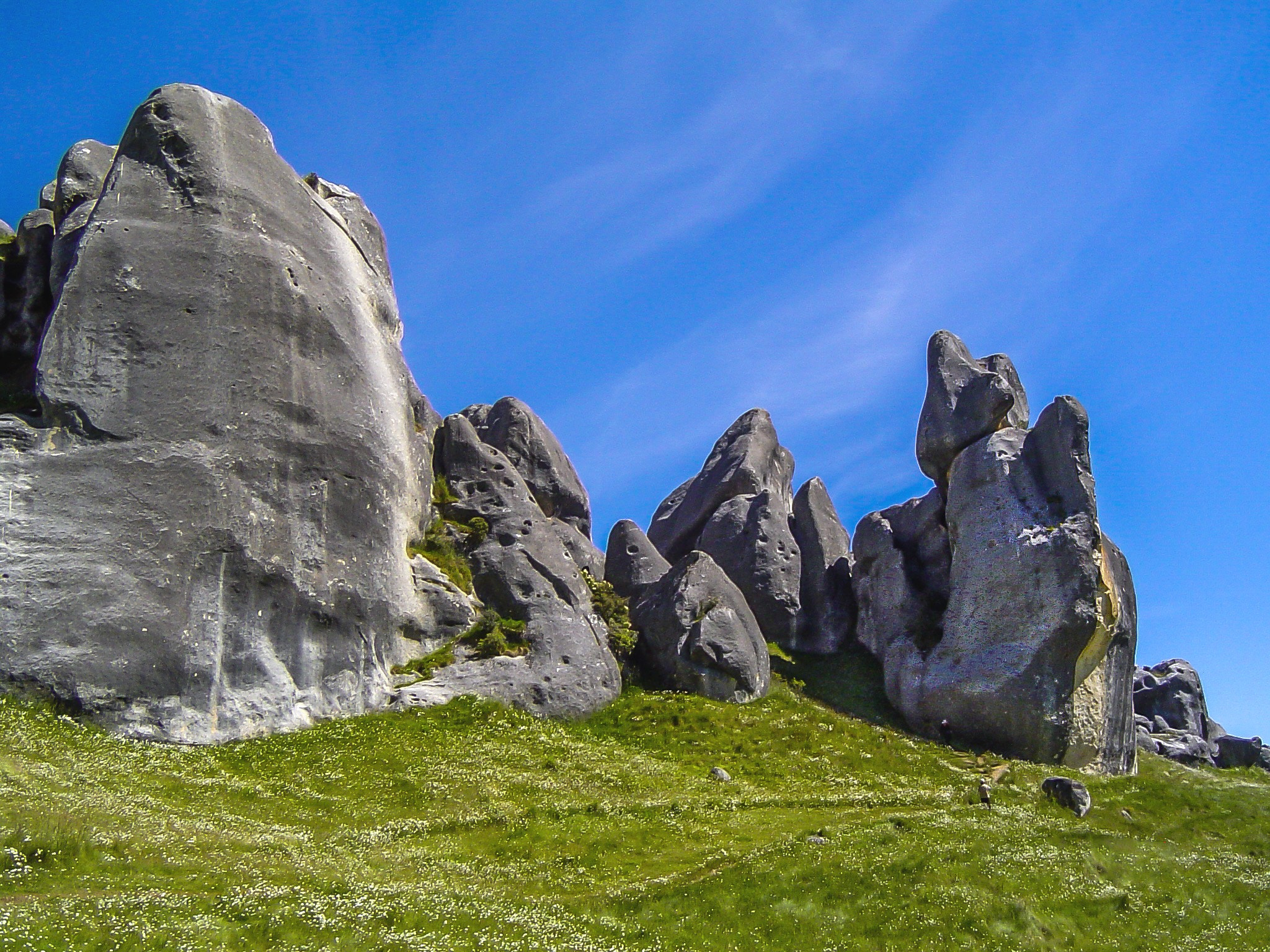 Sony DSC-P72 sample photo. Castle hill rocks 2 photography