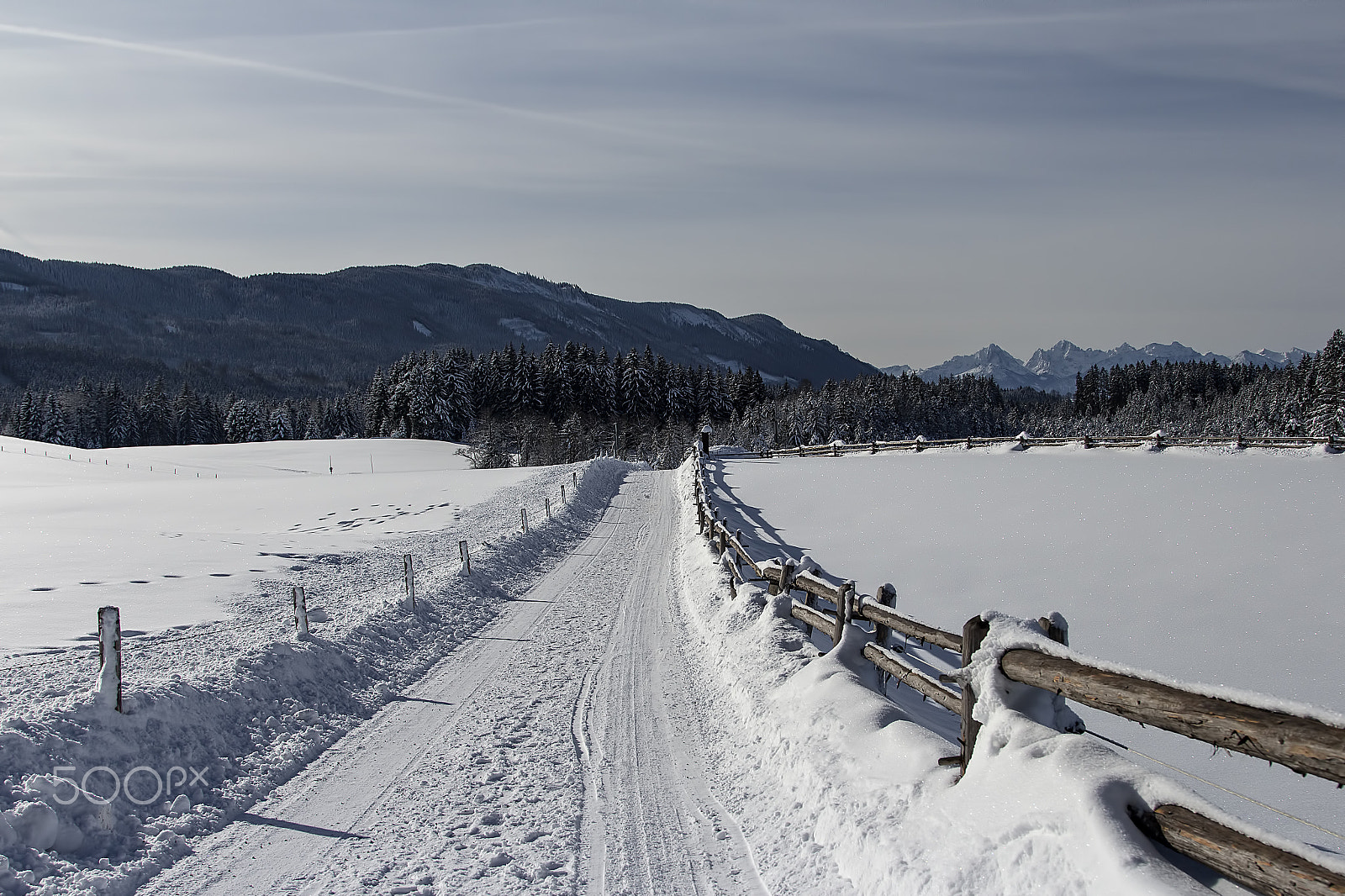 Canon EOS M + Canon EF 24-105mm F4L IS USM sample photo. Winter road photography