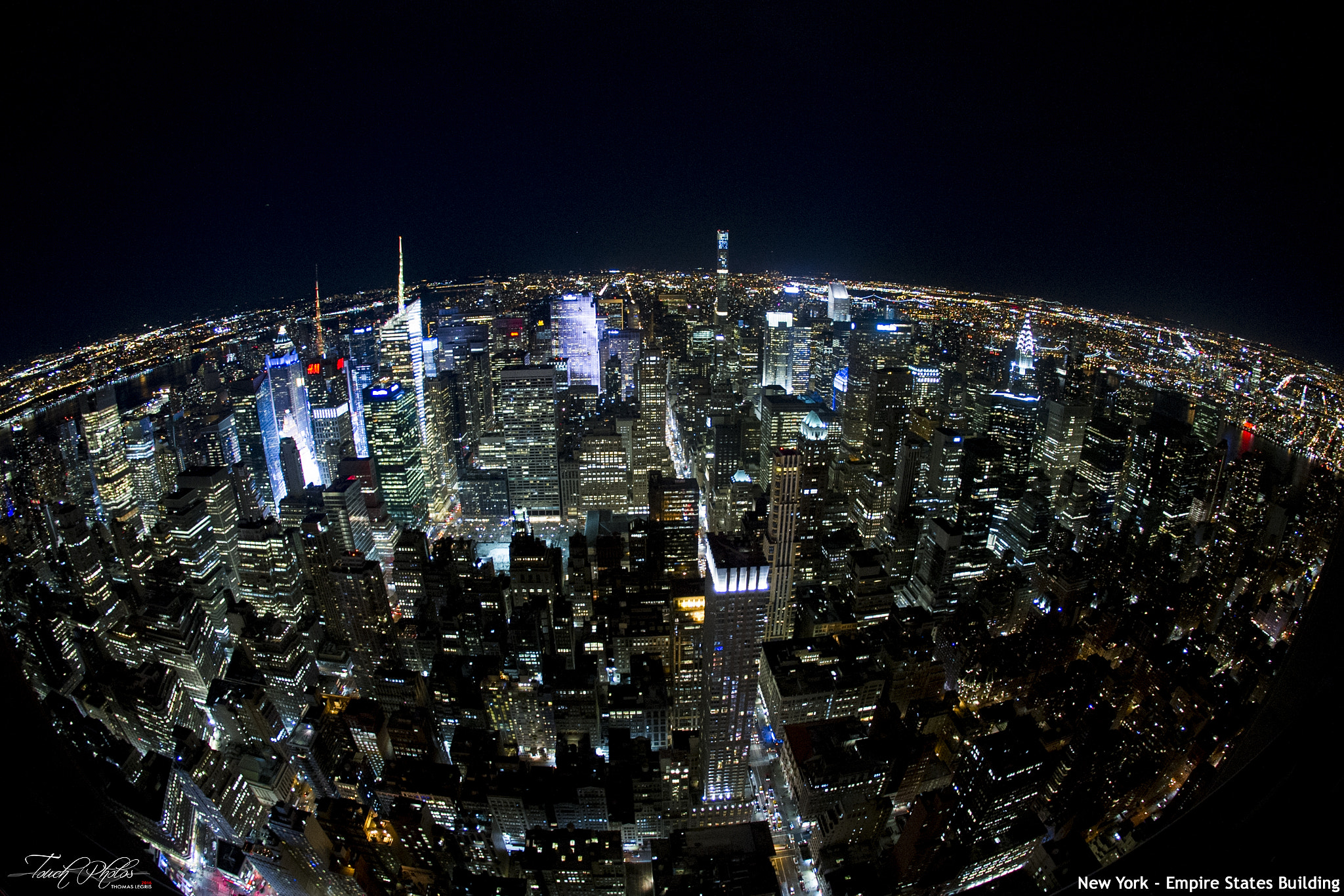 Nikon D3S + Sigma 10mm F2.8 EX DC HSM Diagonal Fisheye sample photo. Vue des hauteurs de l'empire state building photography