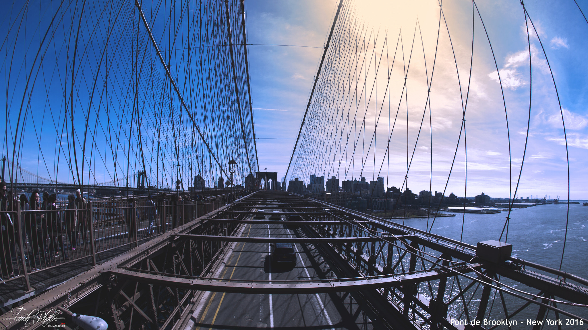 Nikon D3S + Sigma 10mm F2.8 EX DC HSM Diagonal Fisheye sample photo. Soleil sur le pont de brooklyn photography