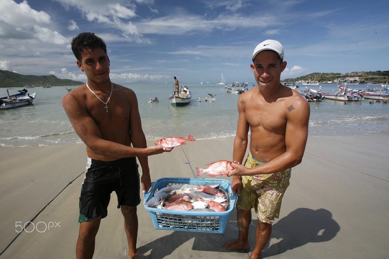 Canon EOS 5D + Canon EF 16-35mm F2.8L USM sample photo. South america venezuela isla margatita juangriego fish market photography