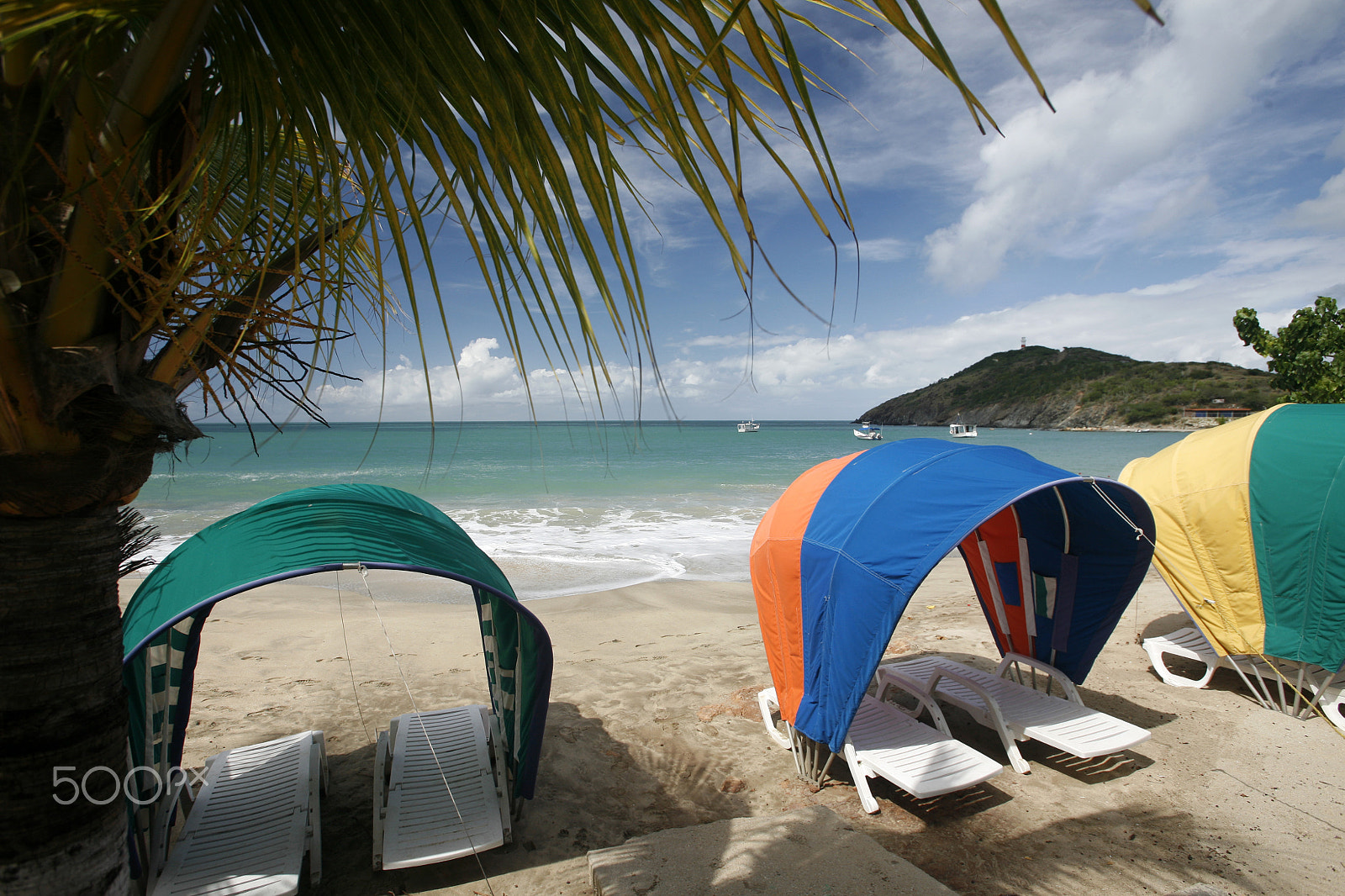 Canon EOS 5D + Canon EF 16-35mm F2.8L USM sample photo. South america venezuela isla margatita pedro gonzalez beach photography