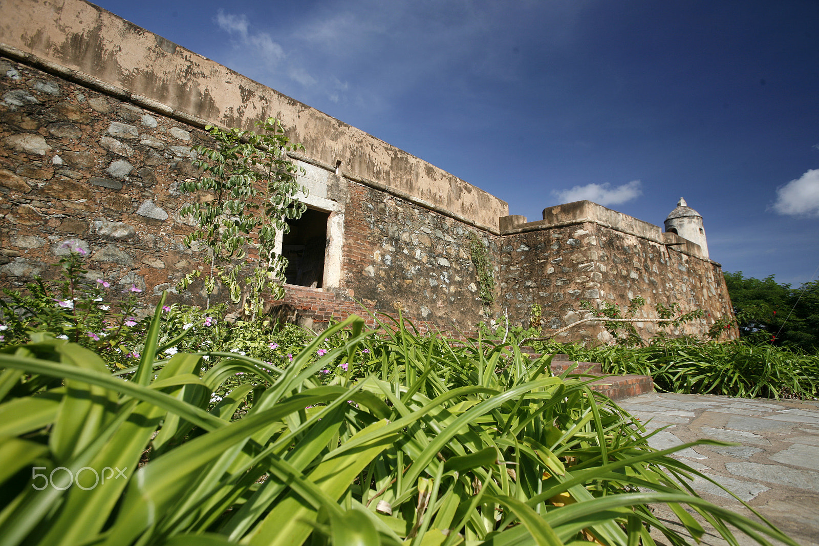 Canon EOS 5D + Canon EF 16-35mm F2.8L USM sample photo. South america venezuela isla margatita la asuncion castillo photography