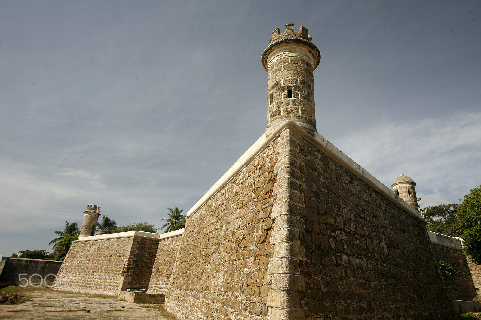 Canon EOS 5D + Canon EF 16-35mm F2.8L USM sample photo. South america venezuela isla margatita pampatar castillo photography