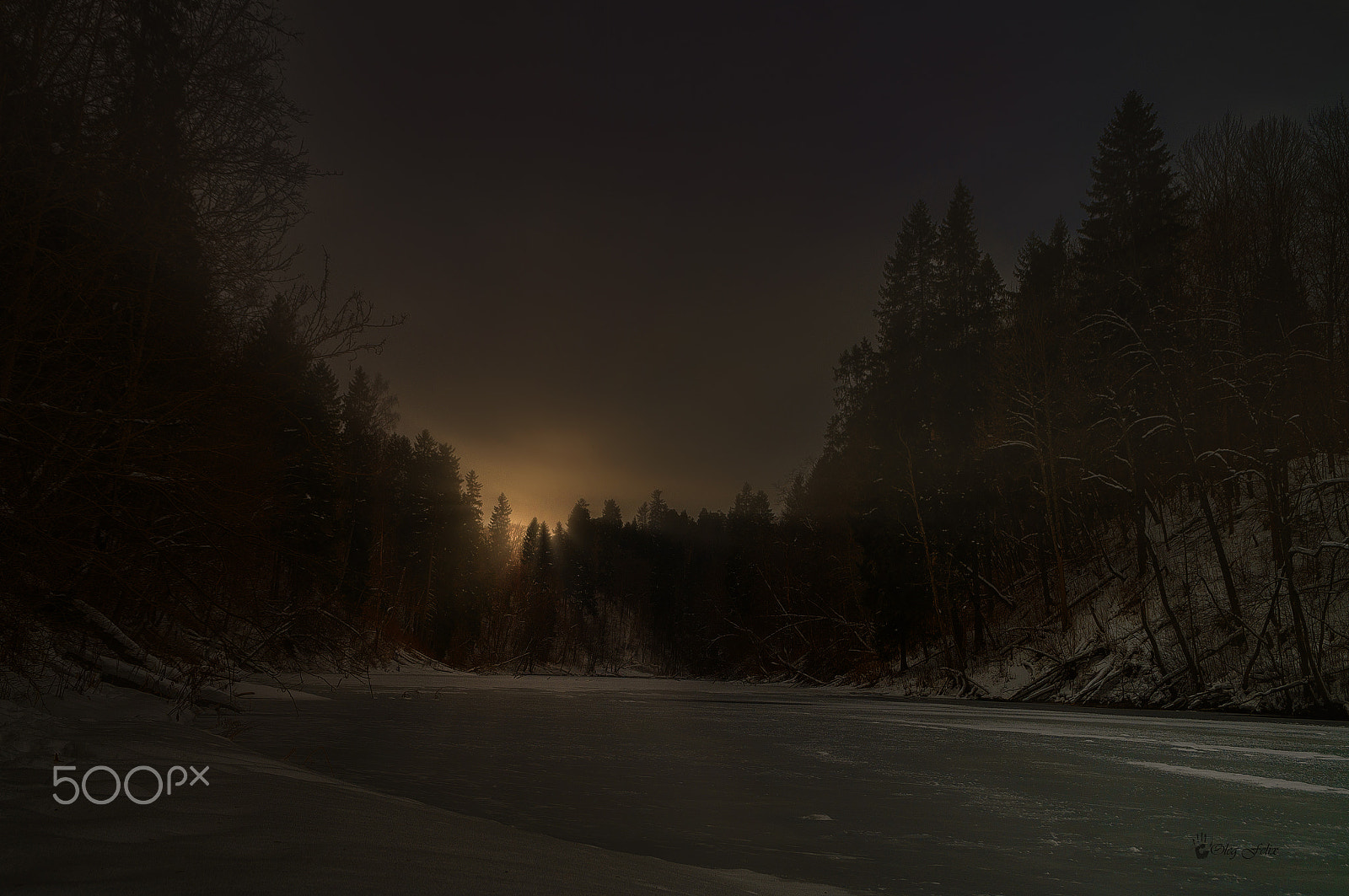 Sony SLT-A37 sample photo. The last ray. photography