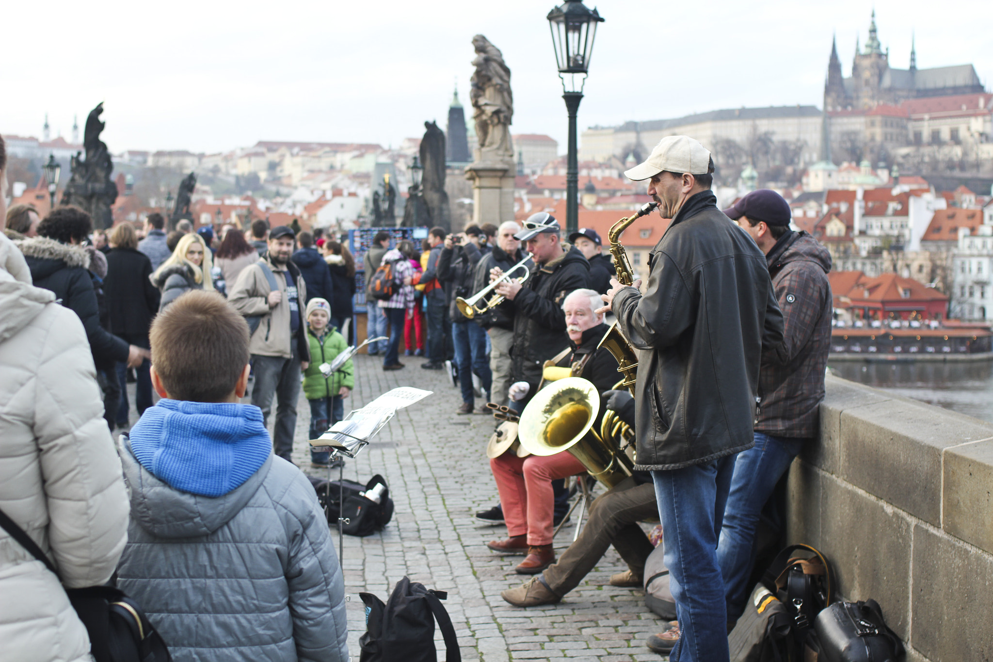 Canon EOS 550D (EOS Rebel T2i / EOS Kiss X4) + Canon EF 35mm F2 sample photo. Prague photography