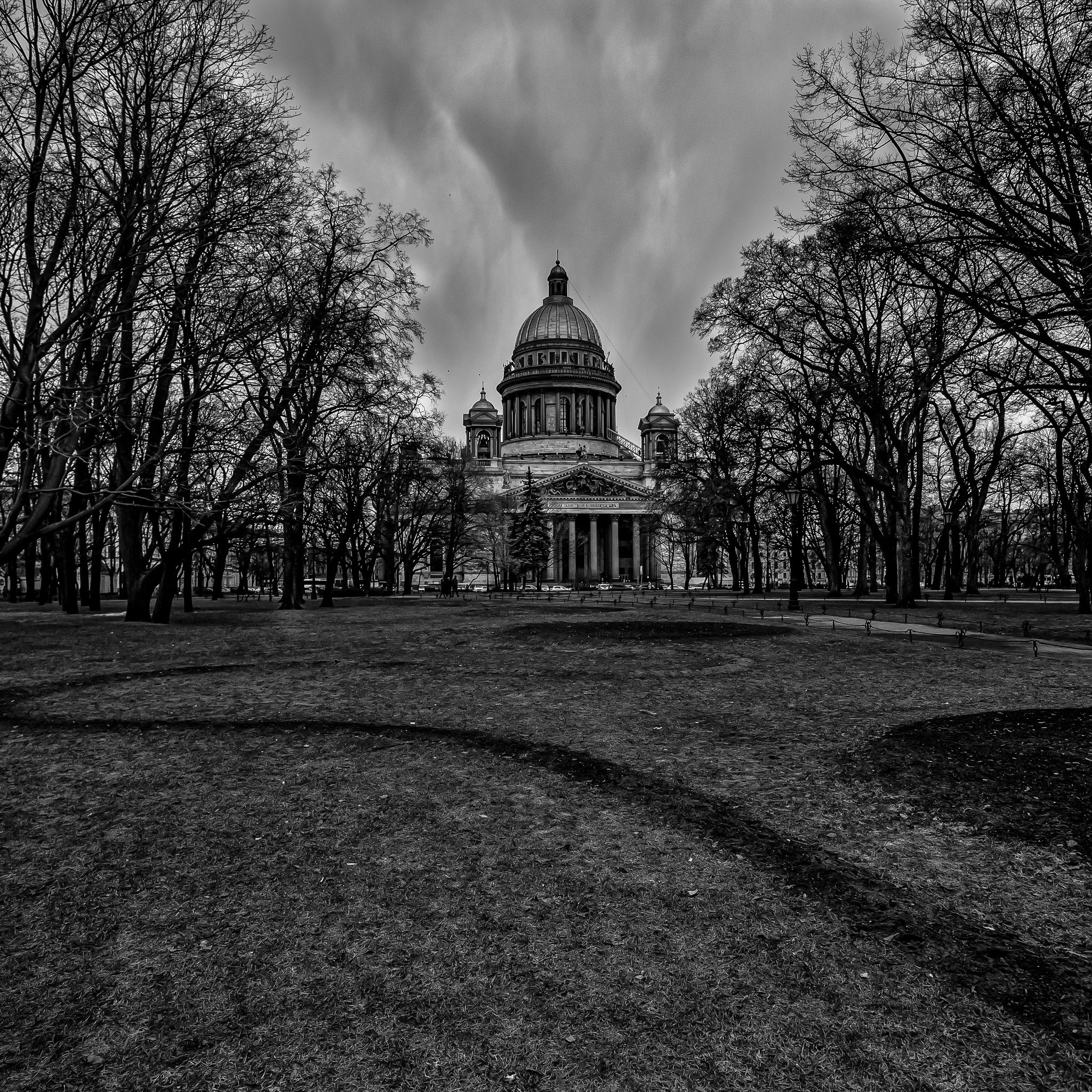 Canon EOS 5D + Canon TS-E 24mm f/3.5L sample photo. Isaac's cathedral photography