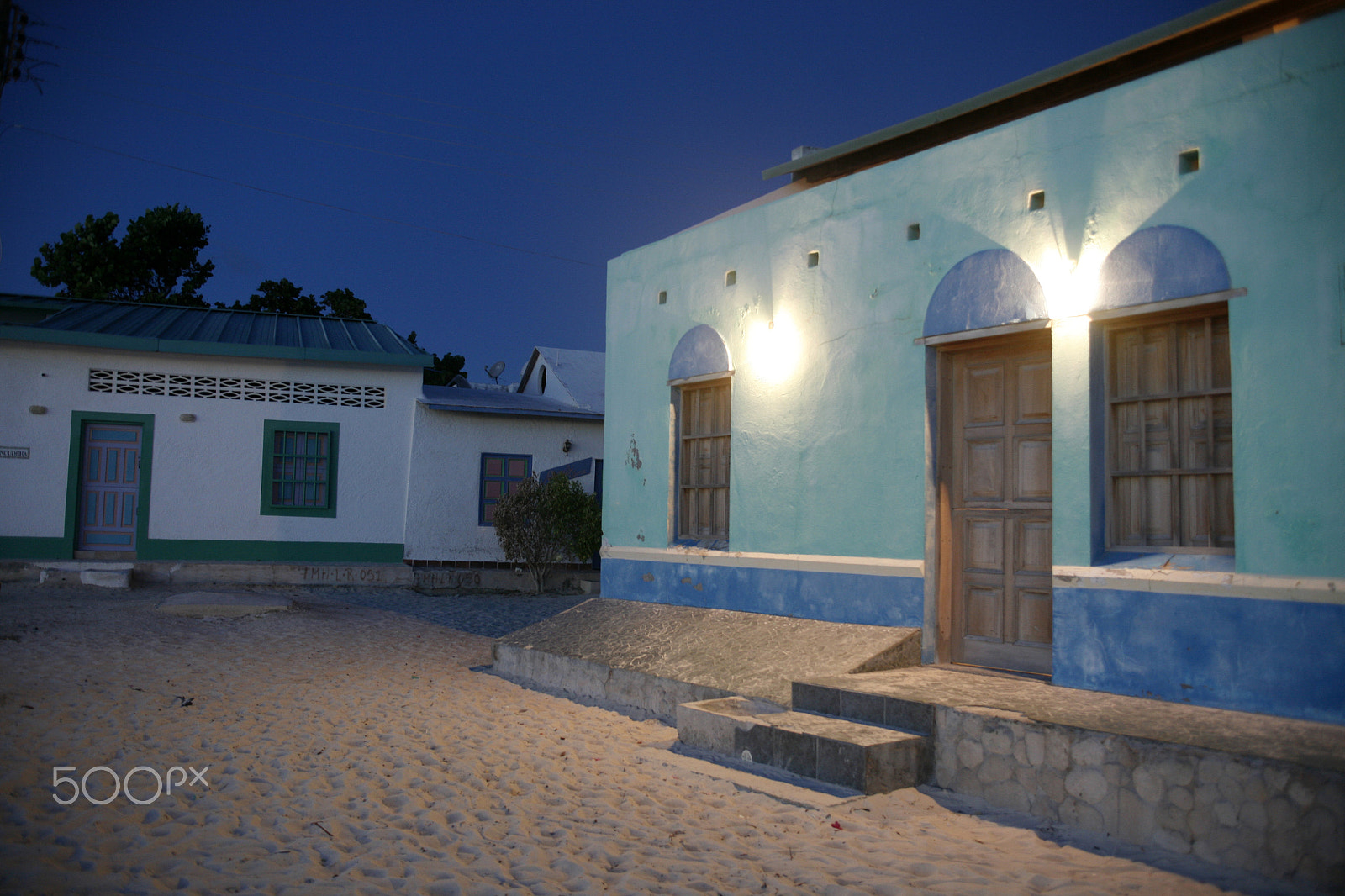 Canon EOS 5D + EF28-70mm f/2.8L USM sample photo. South america venezuela los roques island photography