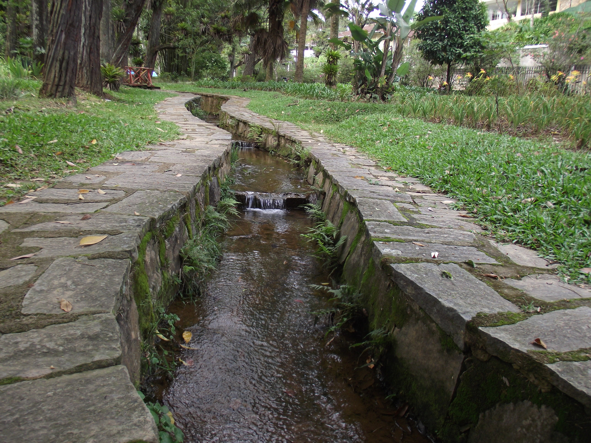 Fujifilm FinePix S2850HD sample photo. Little river photography
