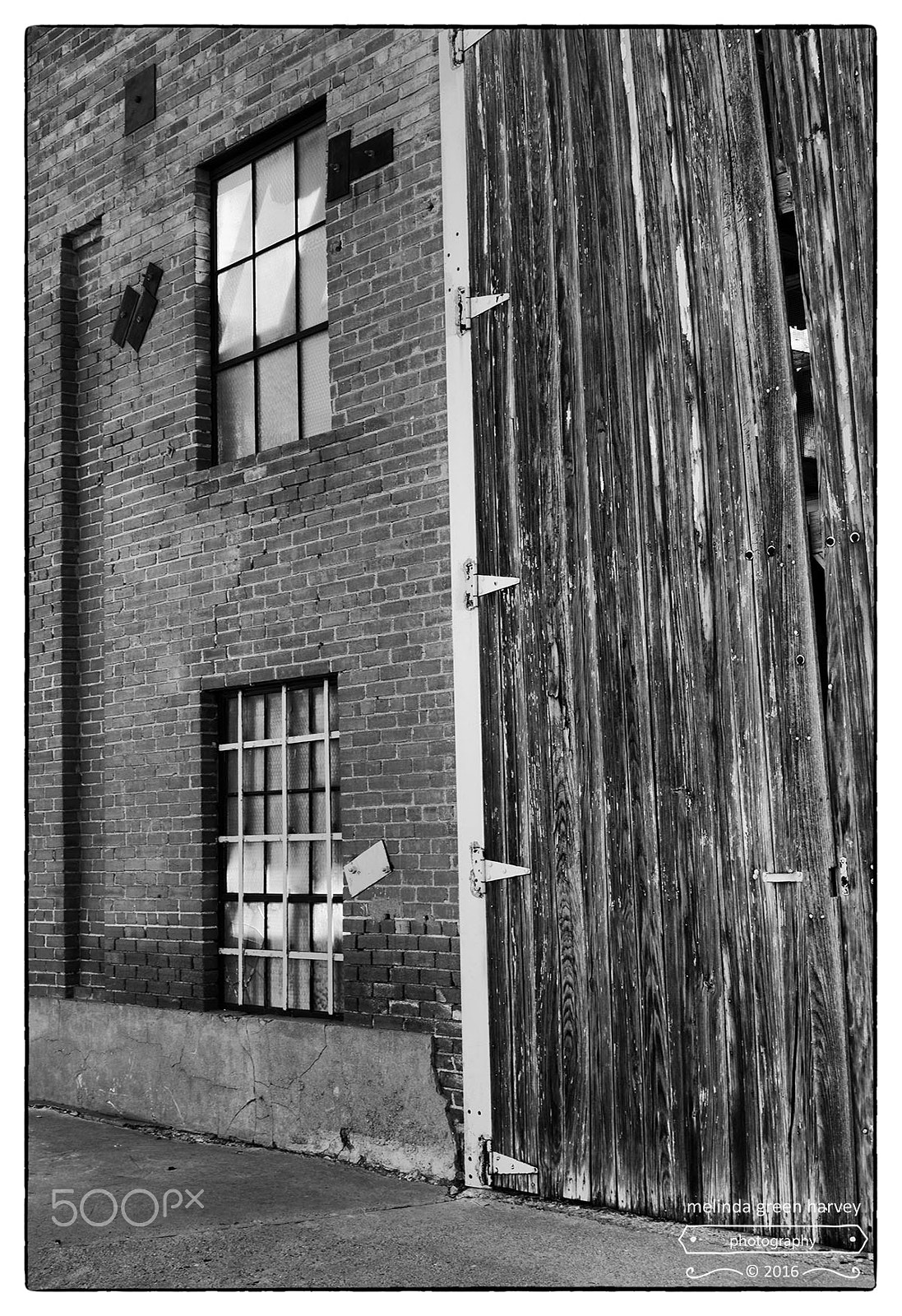 Leica Summarit-M 50mm F2.4 sample photo. The morning windows photography