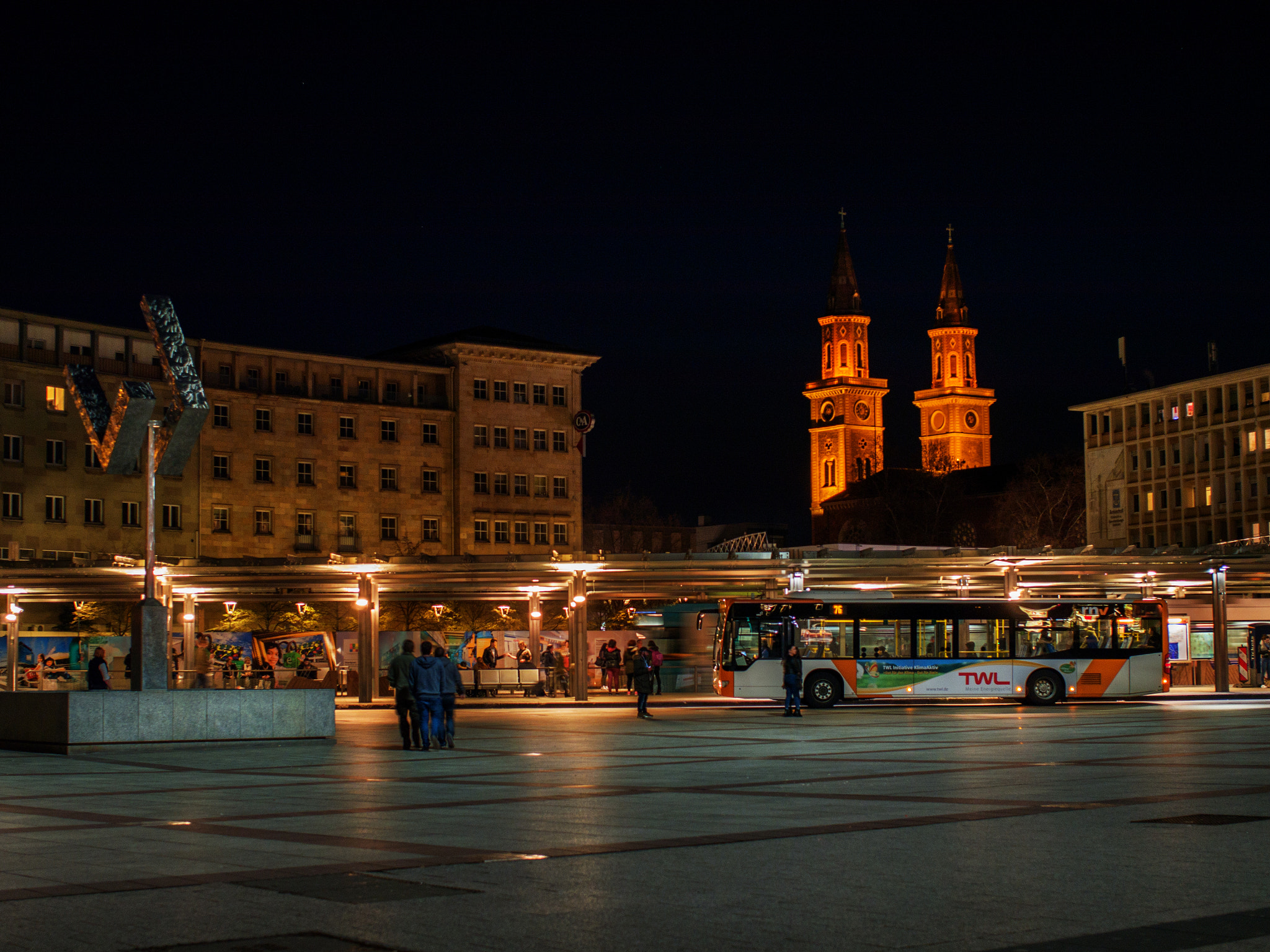 Panasonic Lumix DMC-G6 + Sigma 30mm F2.8 EX DN sample photo. Berliner platz 2 photography