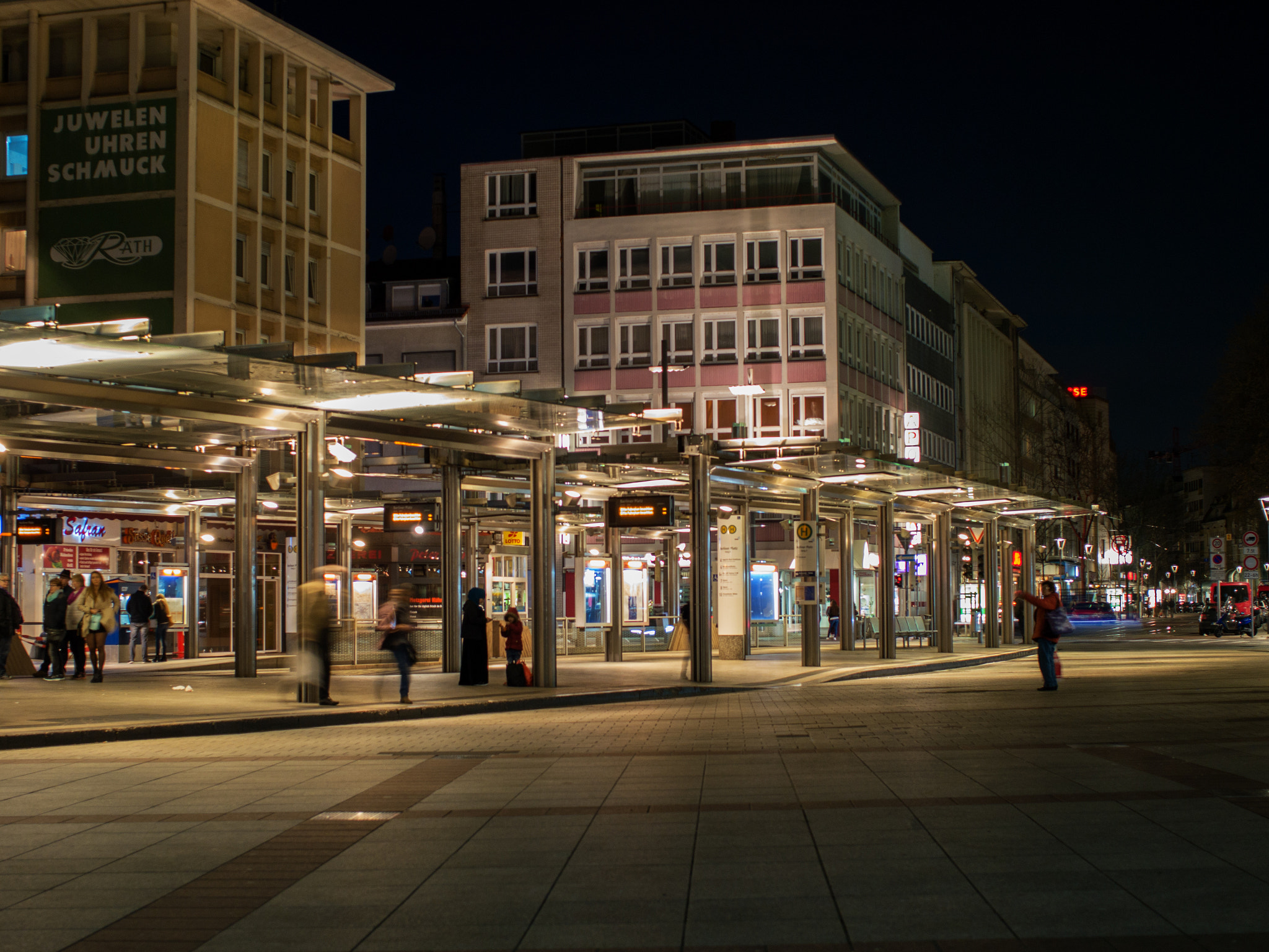 Panasonic Lumix DMC-G6 + Sigma 30mm F2.8 EX DN sample photo. Berliner platz 5 photography