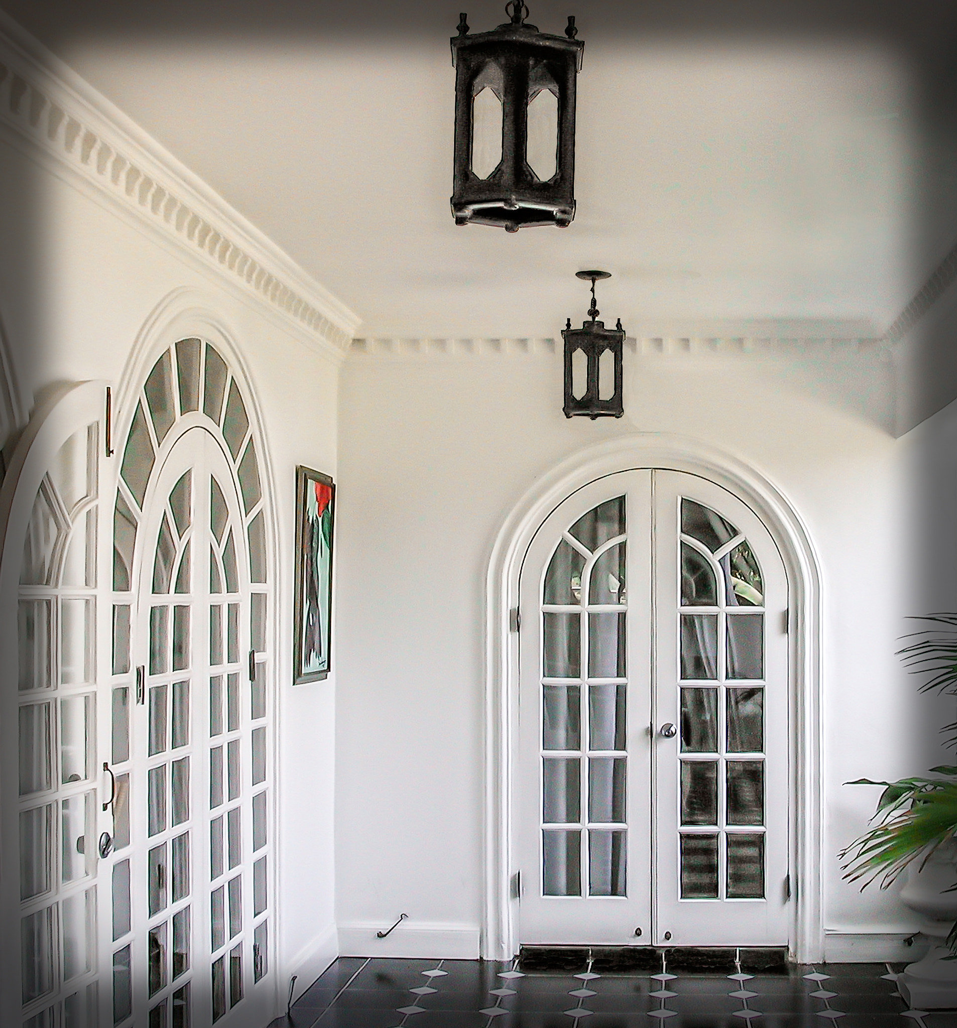 Nikon E990 sample photo. White colonial entry photography