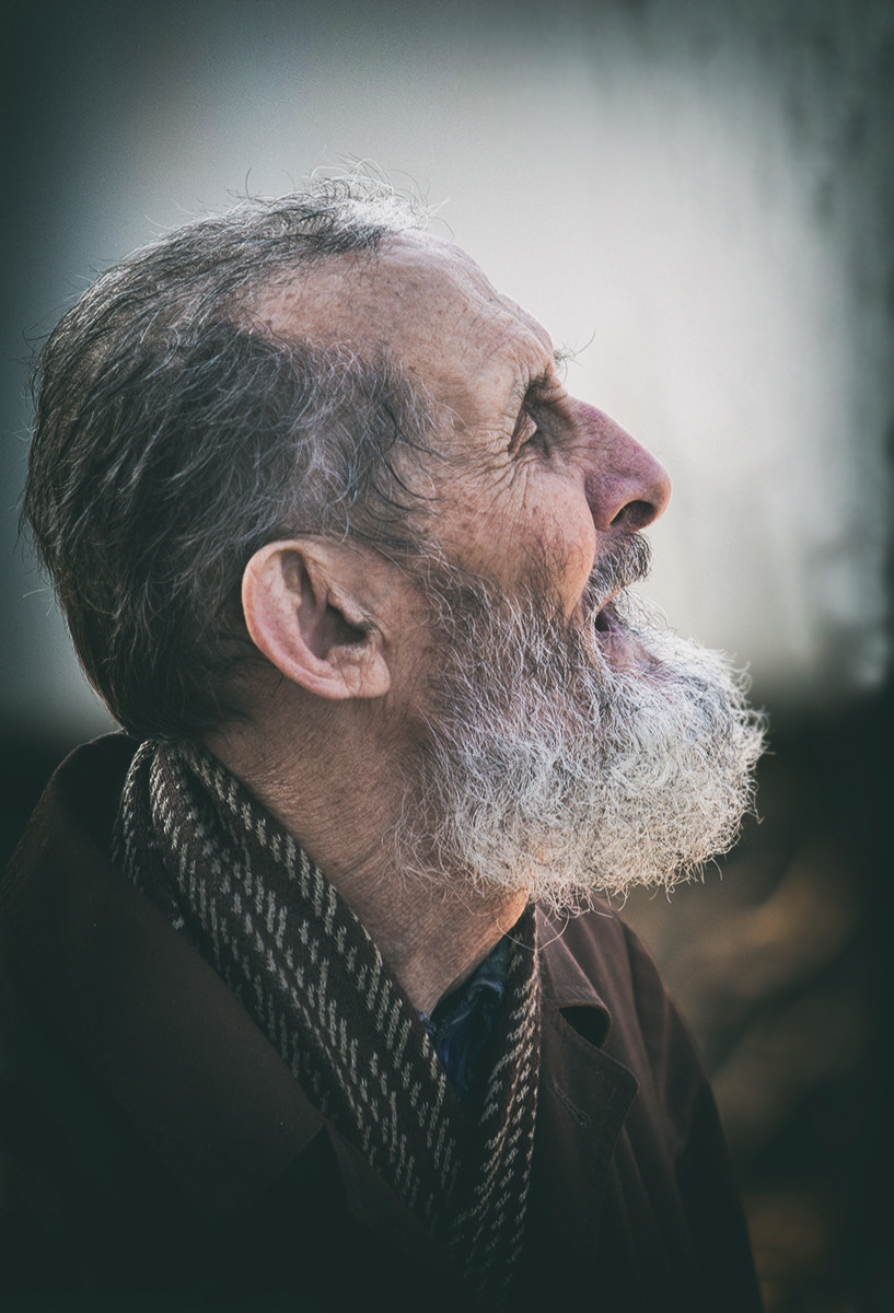 Canon EF 70-200mm F2.8L USM sample photo. Old man photography