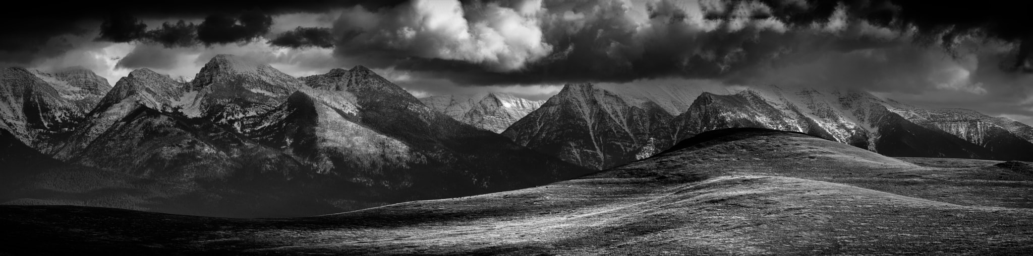 Canon EF 200-400mm F4L IS USM Extender 1.4x sample photo. Mission mnts b&w photography