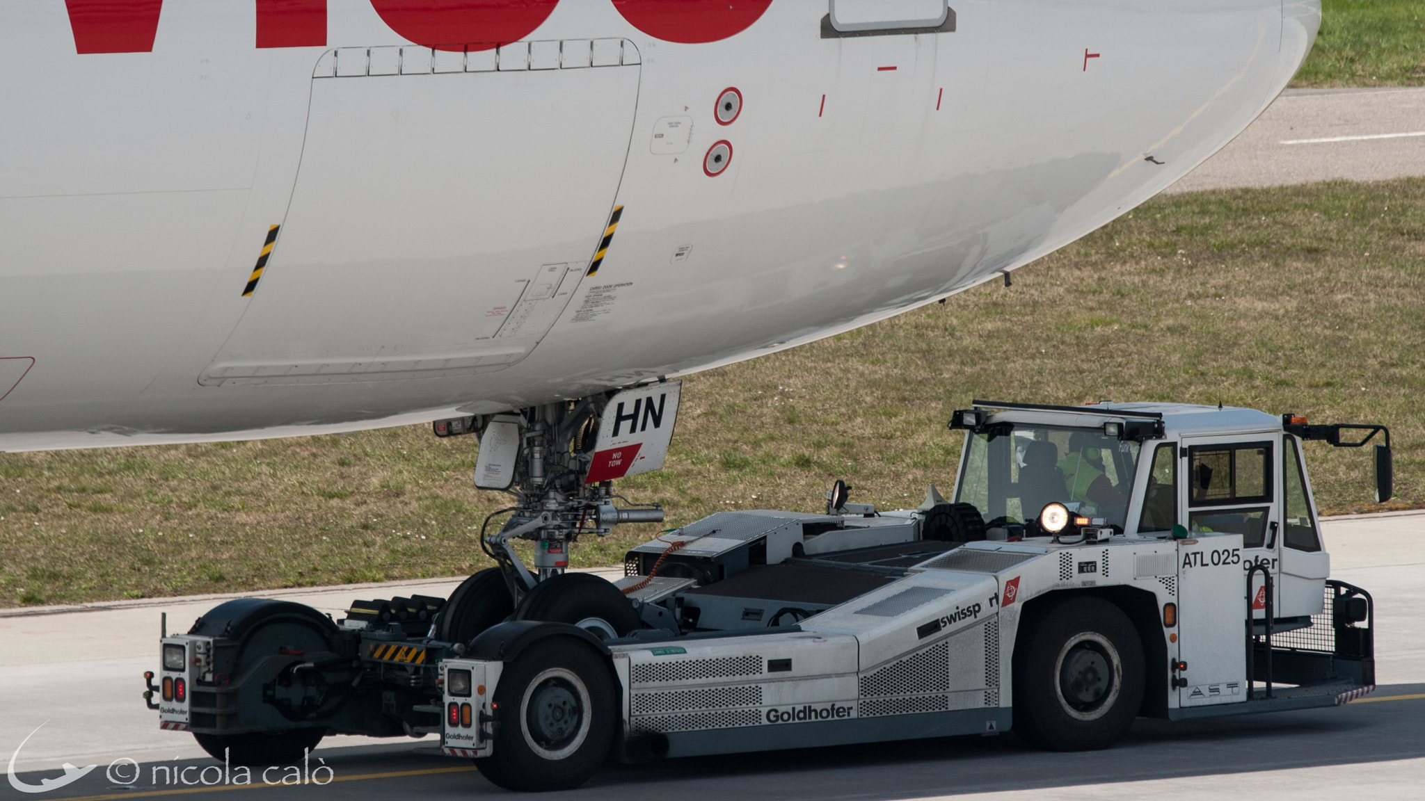 Sigma 150-600mm F5-6.3 DG OS HSM | C sample photo. Zurich airport international photography