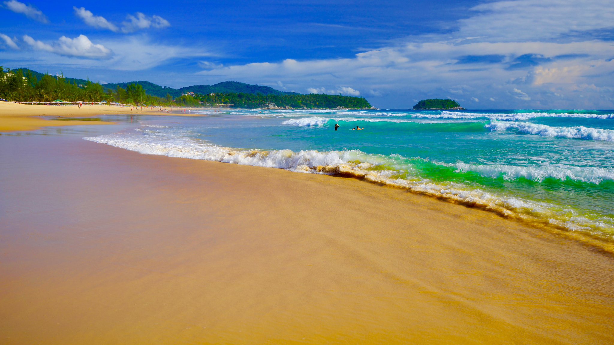 Sony a99 II + Sony Vario-Sonnar T* 16-35mm F2.8 ZA SSM sample photo. Karon beach, phuket, thailand photography