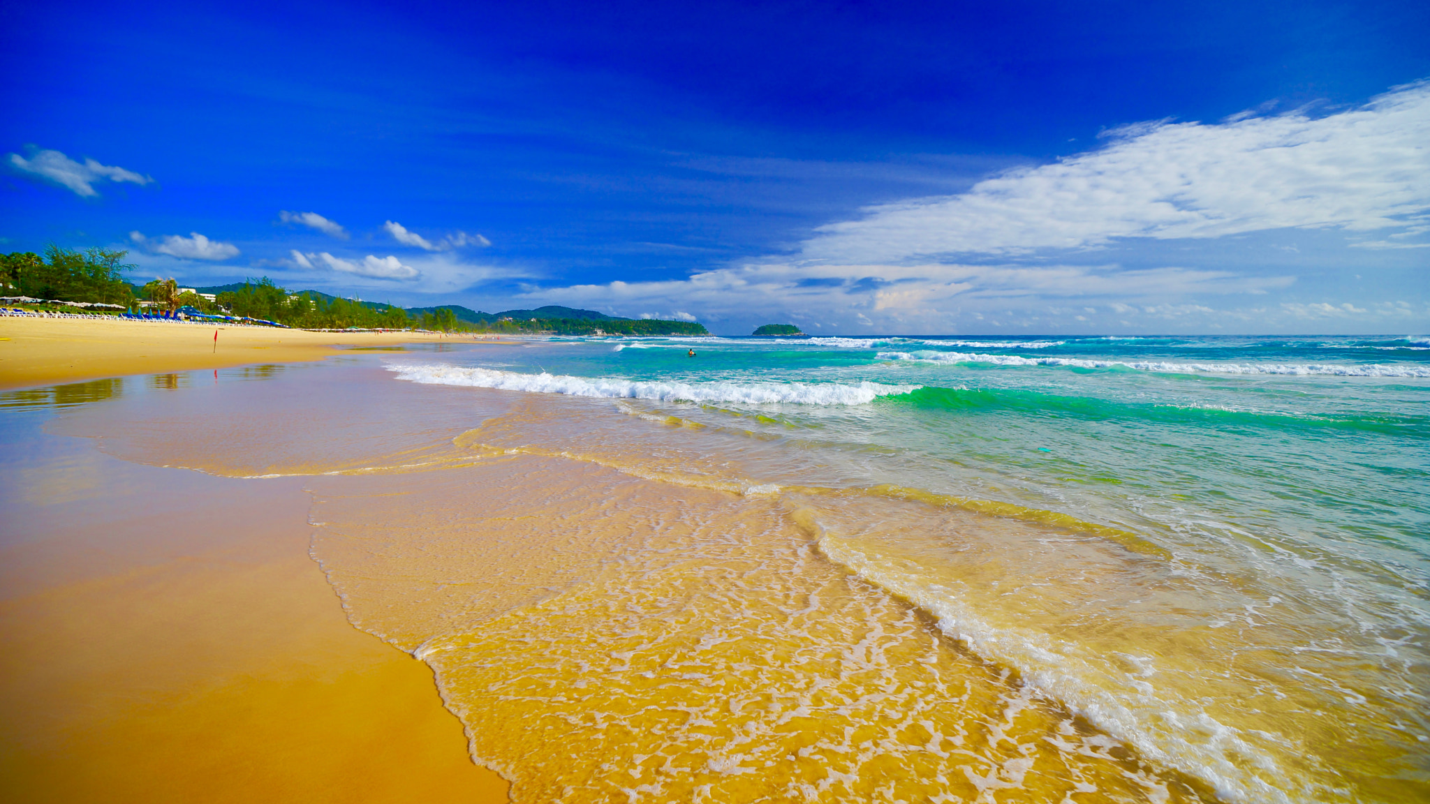 Sony a99 II + Sony Vario-Sonnar T* 16-35mm F2.8 ZA SSM sample photo. Karon beach, phuket, thailand photography