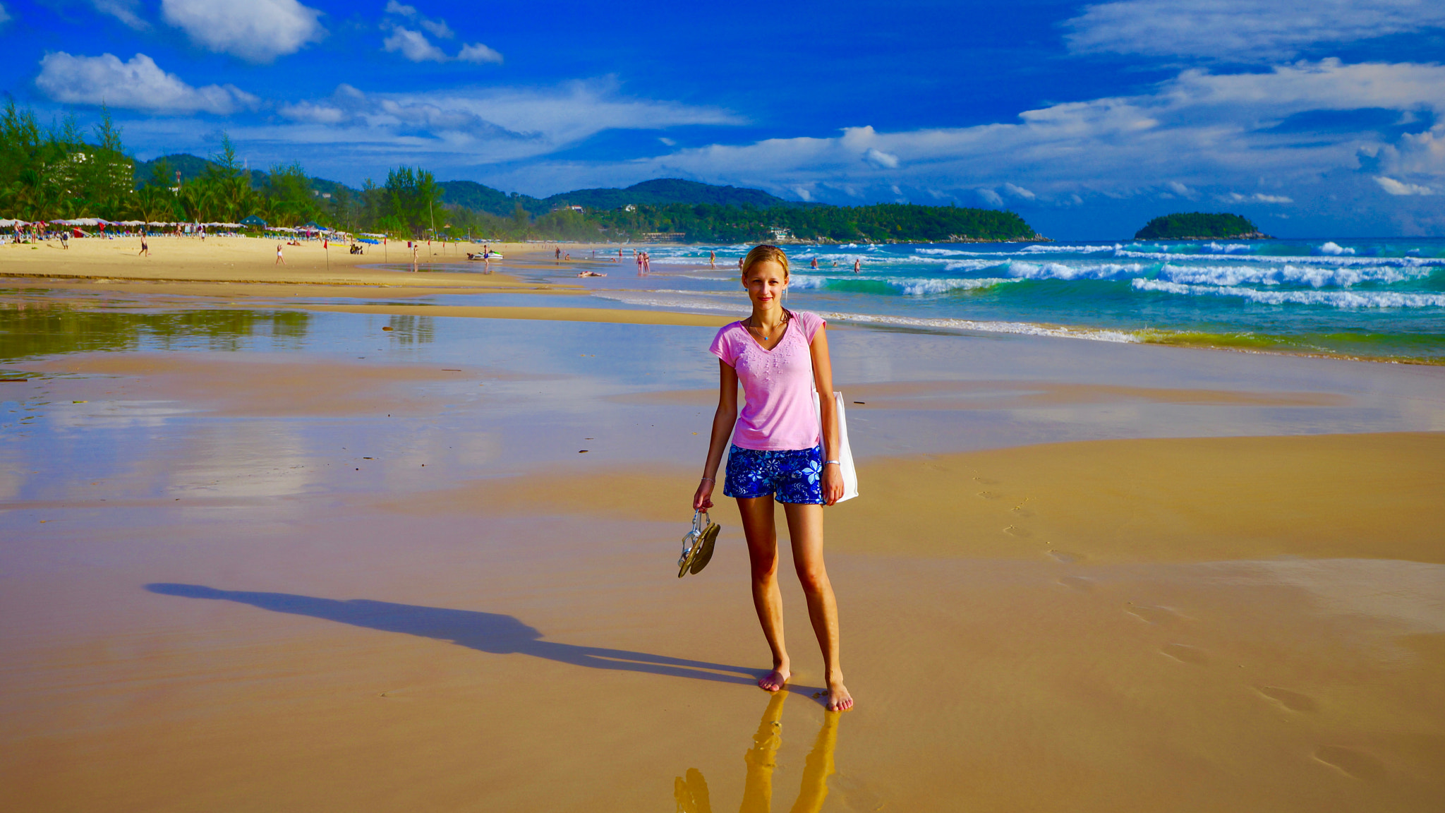 Sony a99 II + Sony Vario-Sonnar T* 16-35mm F2.8 ZA SSM sample photo. Karon beach, phuket, thailand photography