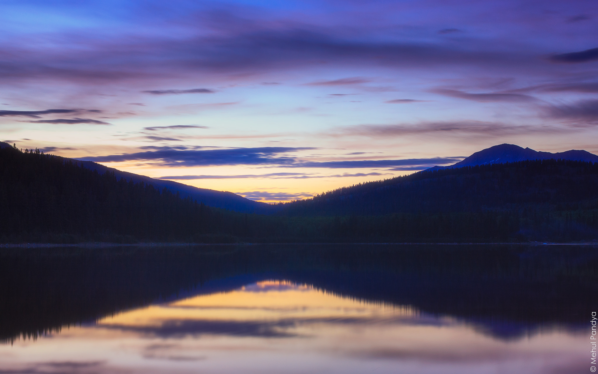 Canon EOS 550D (EOS Rebel T2i / EOS Kiss X4) + Canon EF 35mm F2 sample photo. Reflections (jasper-patrica lake 1am) photography
