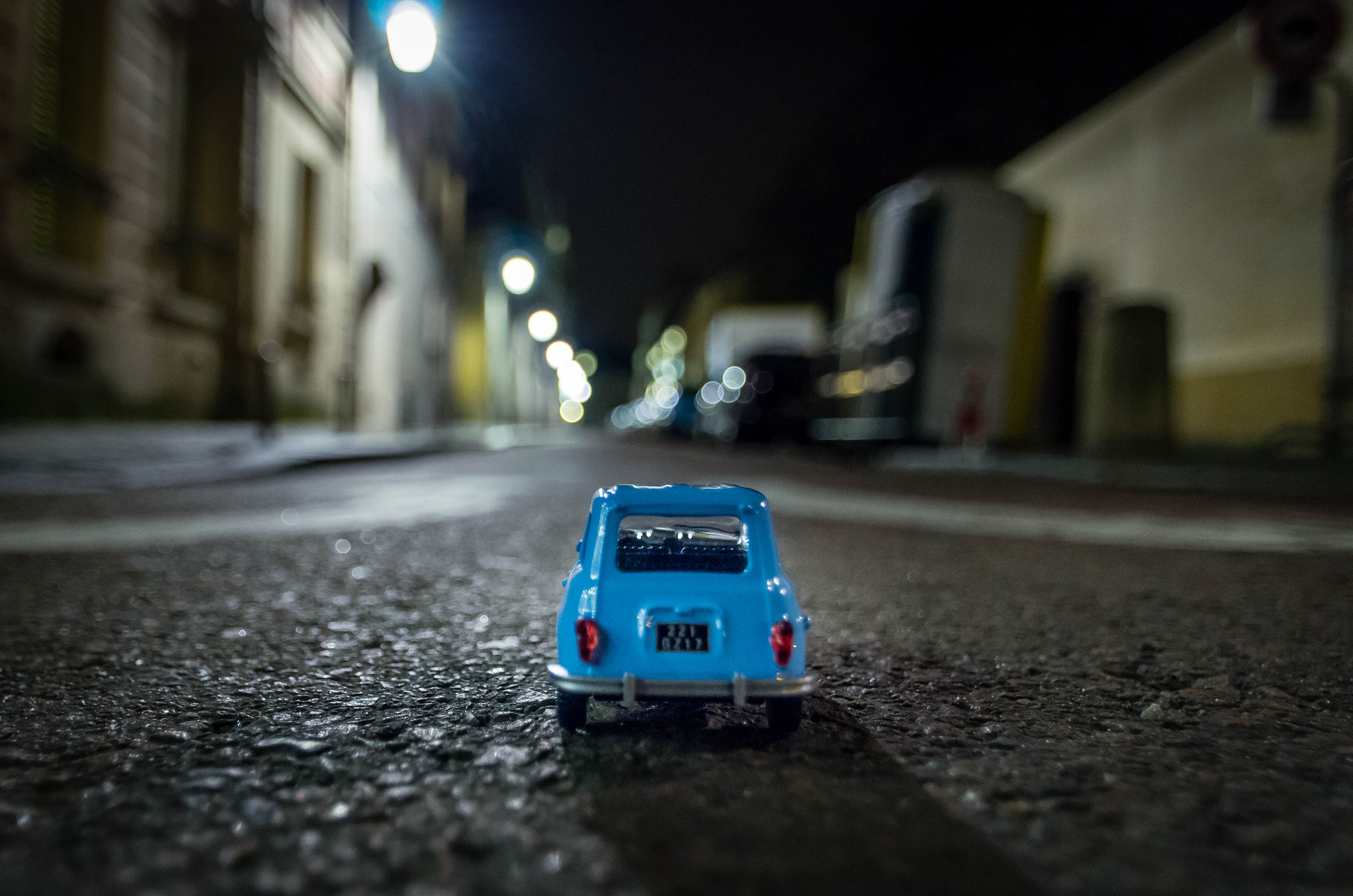 Pentax K-5 + HD Pentax DA 15mm F4 ED AL Limited sample photo. Lonely little car photography