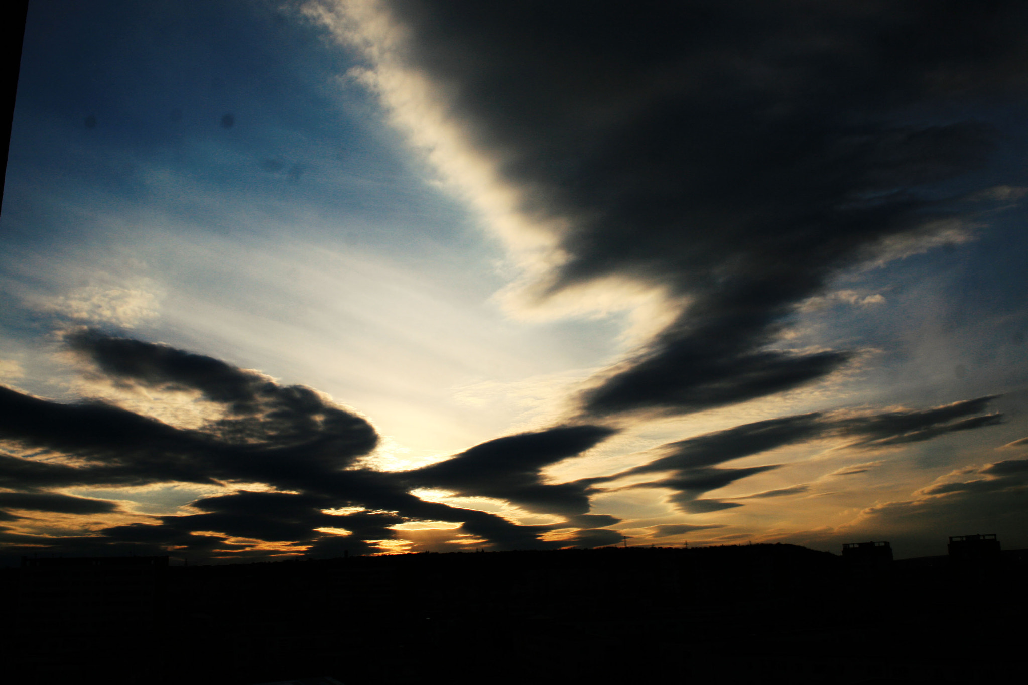 Canon EF-S 18-55mm F3.5-5.6 sample photo. Waiting for the sunset photography