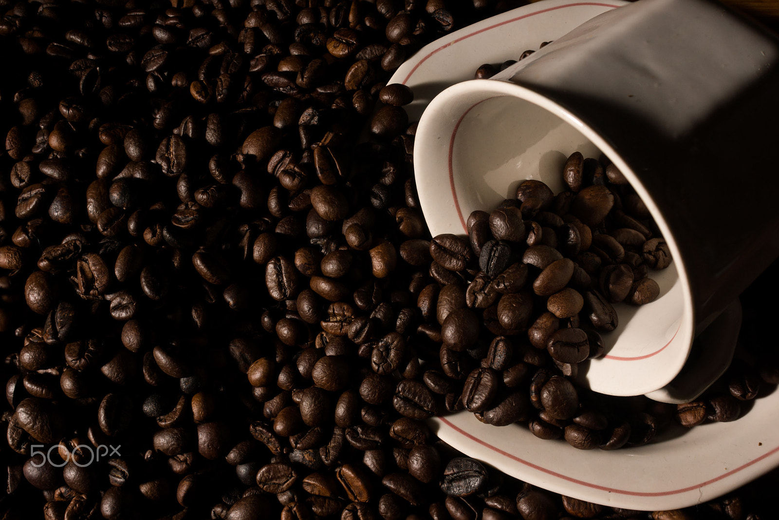 Sony SLT-A77 + Minolta AF 28-85mm F3.5-4.5 sample photo. Coffe beans and cup. photography