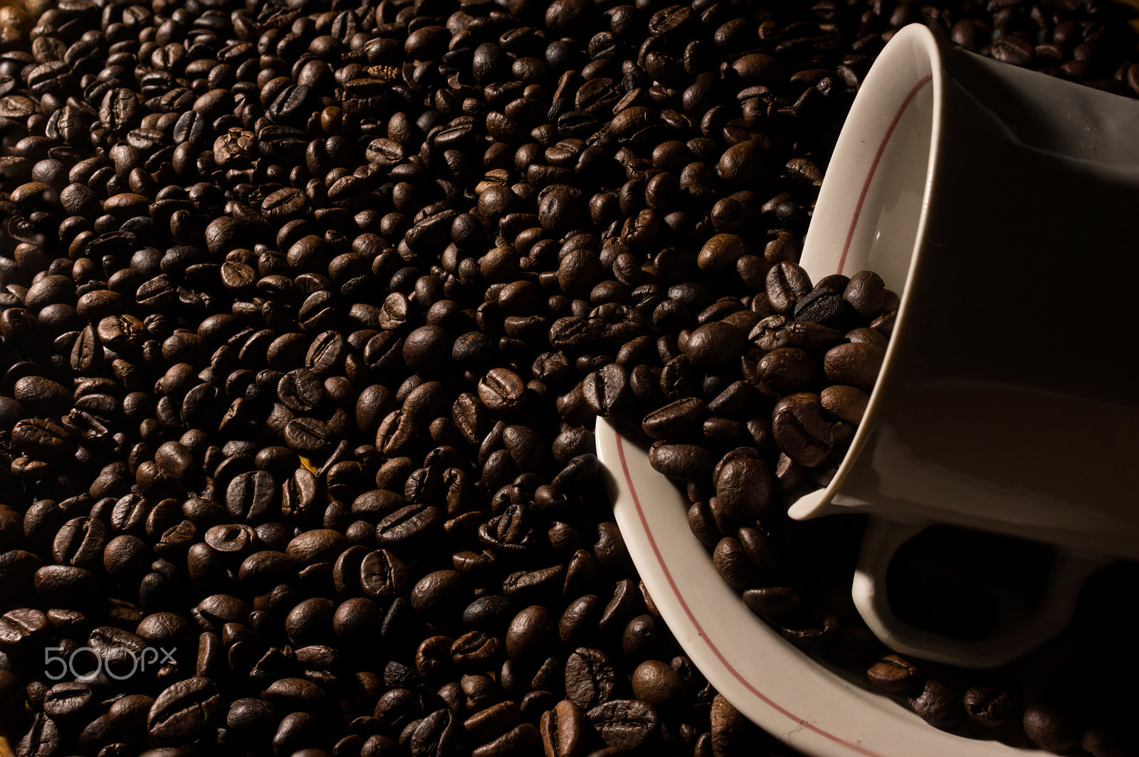 Sony SLT-A77 + Minolta AF 28-85mm F3.5-4.5 sample photo. Coffe beans and cup. photography