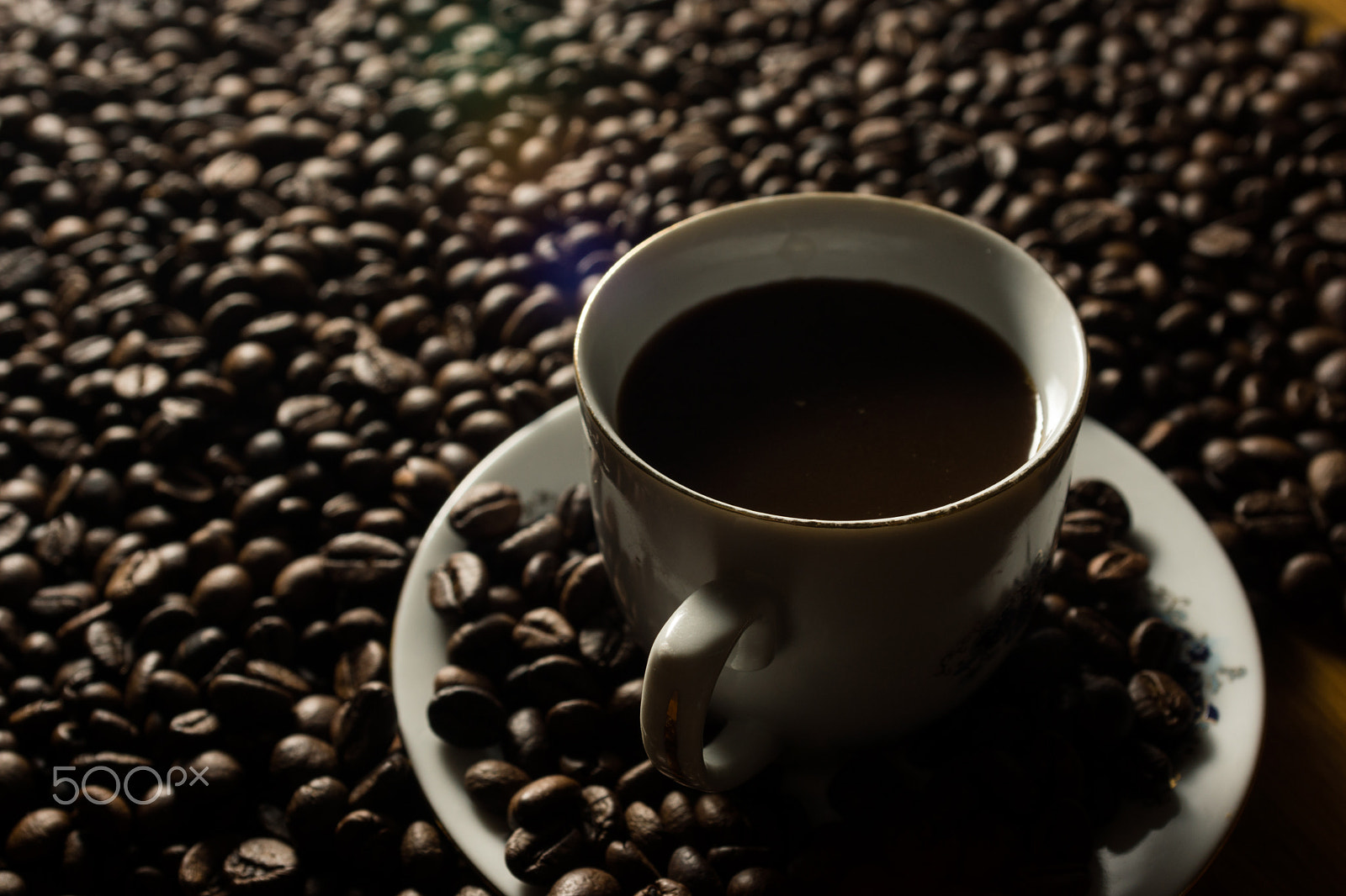 Sony SLT-A77 + Minolta AF 28-85mm F3.5-4.5 sample photo. Coffe beans and cup. photography