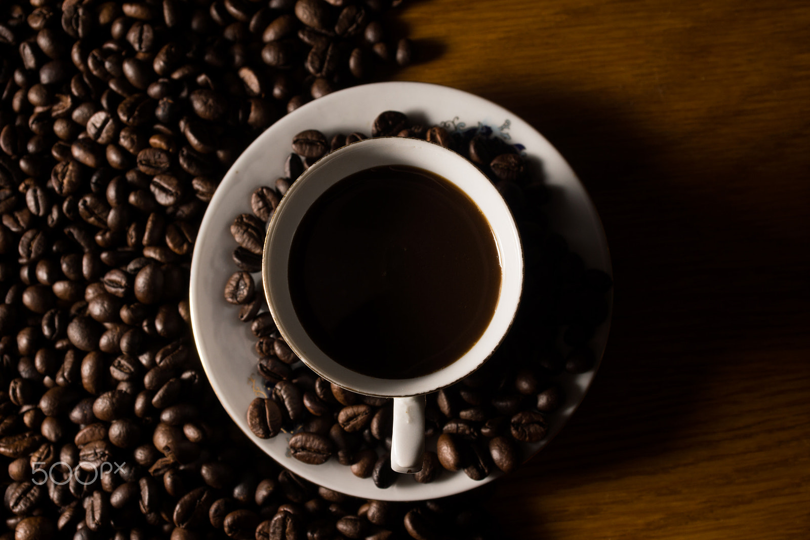 Sony SLT-A77 + Minolta AF 28-85mm F3.5-4.5 sample photo. Coffe beans and cup. photography
