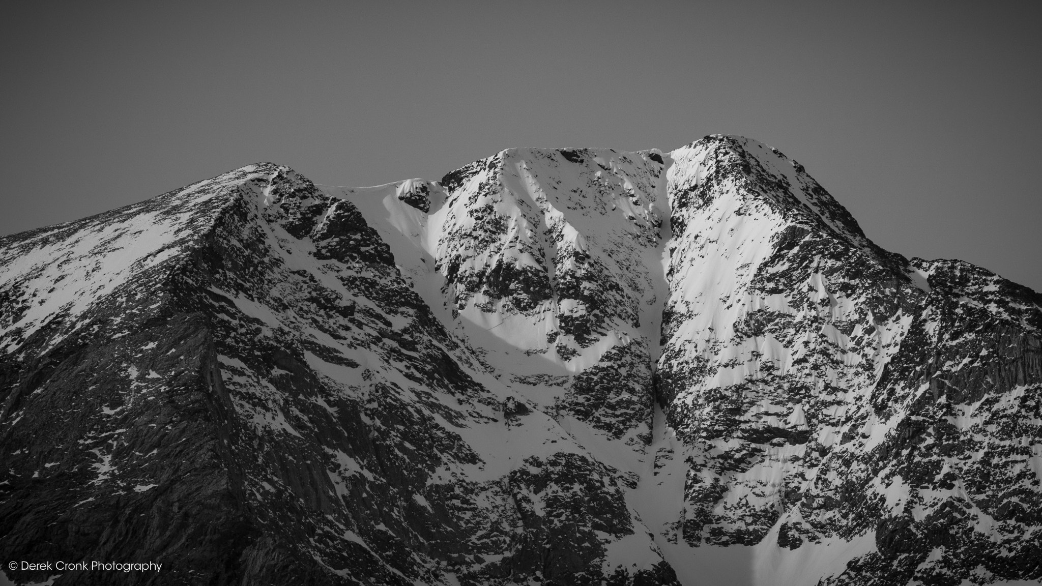 Canon EOS 750D (EOS Rebel T6i / EOS Kiss X8i) + Canon EF 70-200mm F4L USM sample photo. Mount ypsilon - rocky mountain national park photography