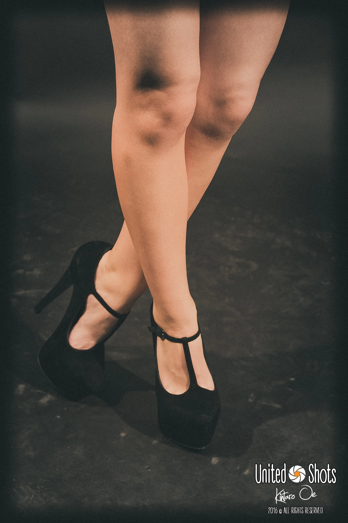 Canon EF 70-300mm F4-5.6L IS USM sample photo. Woman legs photography