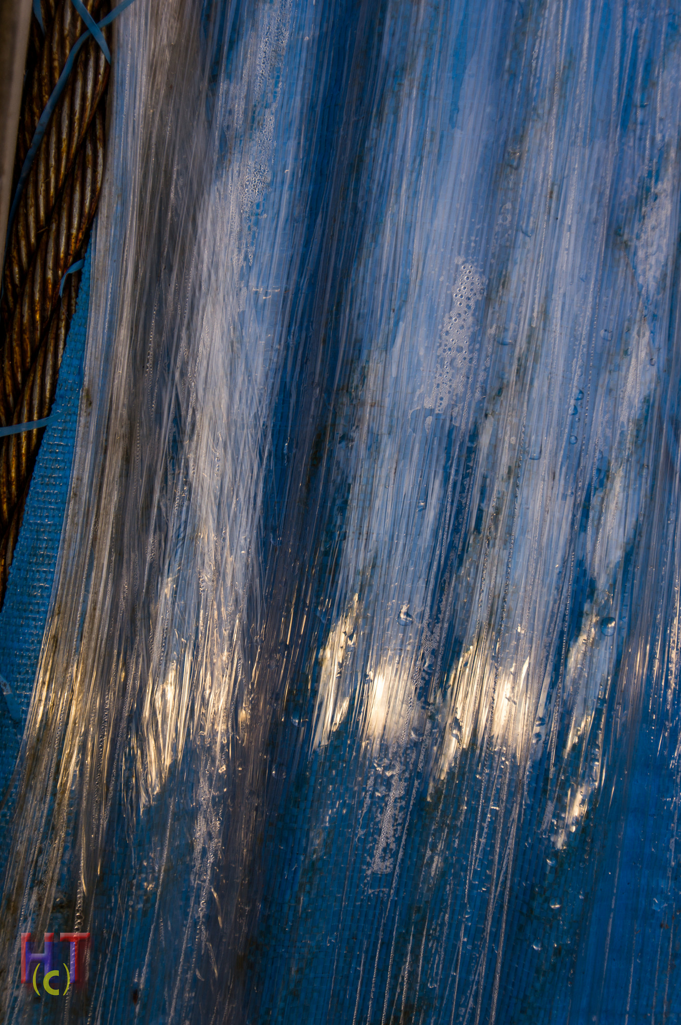 Tamron 18-270mm F3.5-6.3 Di II PZD sample photo. Wire photography