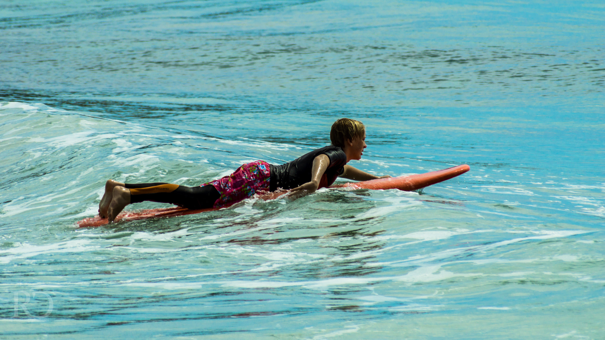 Sony 75-300mm F4.5-5.6 sample photo. Surfing palma de mallorca photography