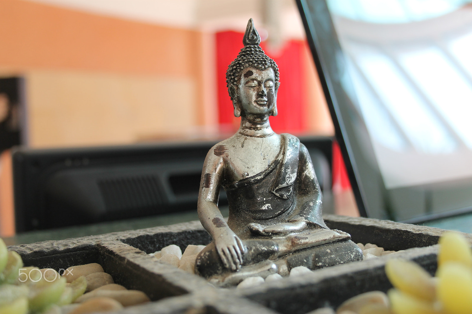 Canon EF-S 18-55mm F3.5-5.6 sample photo. Buddha photography