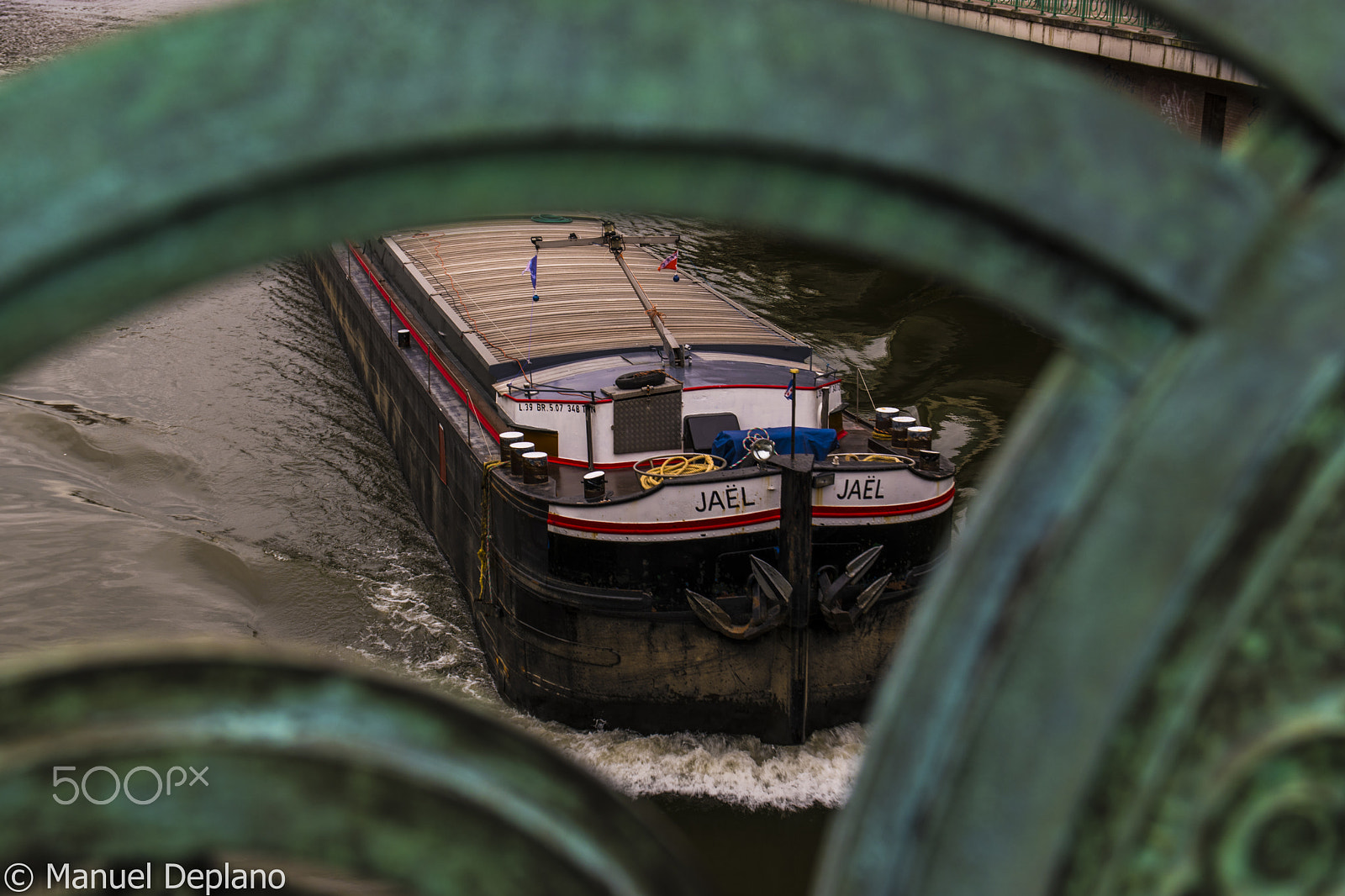 Sigma 17-70mm F2.8-4 DC Macro OS HSM | C sample photo. Barge photography