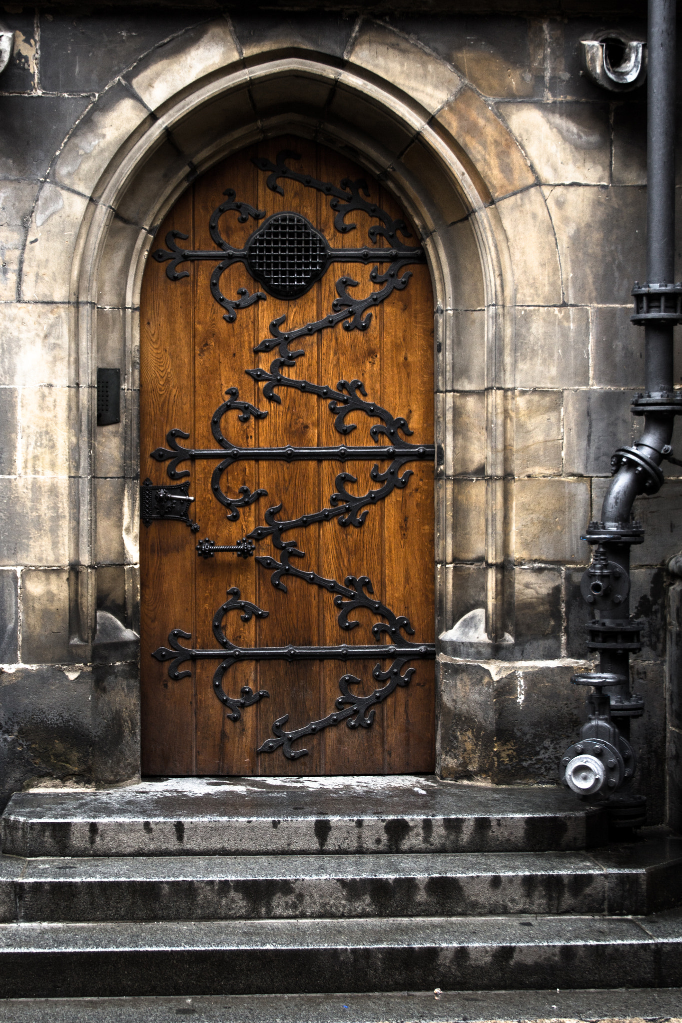 Canon EF-S 18-55mm F3.5-5.6 sample photo. Praga photography