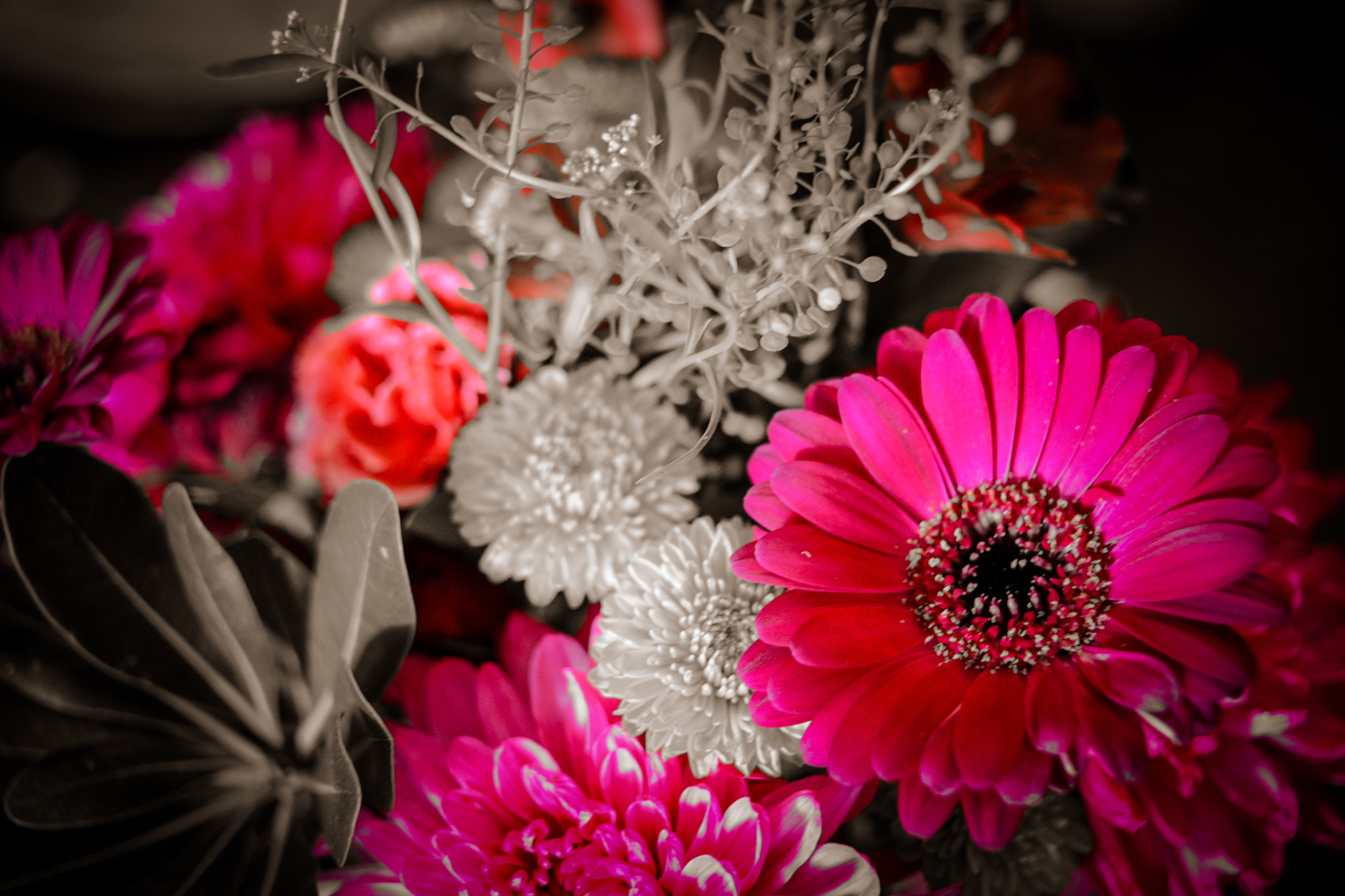 Nikon D7100 + Nikon AF Nikkor 35mm F2D sample photo. Flower bouquet photography