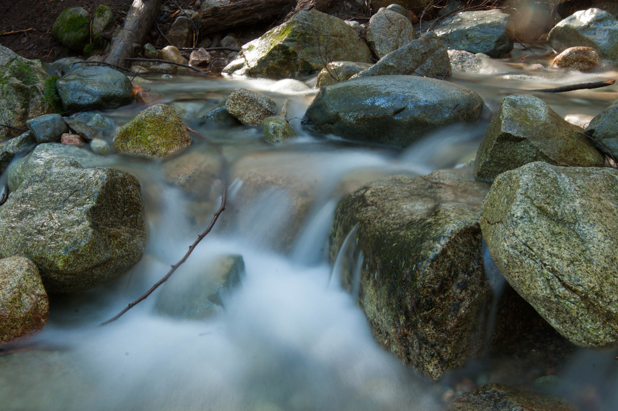 Canon EOS 30D sample photo. Over the rocks photography