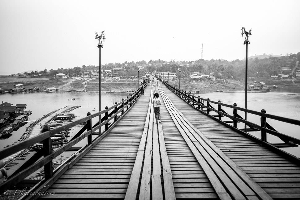 Summicron-M 1:2/28 ASPH. sample photo. The wooden bridge to mon village photography