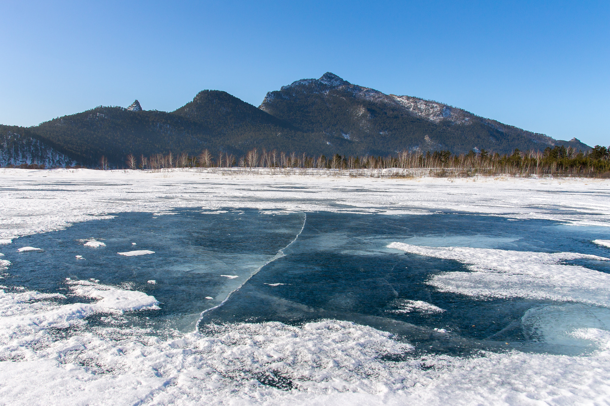 Canon EF-S 17-55mm F2.8 IS USM sample photo. Cold air photography