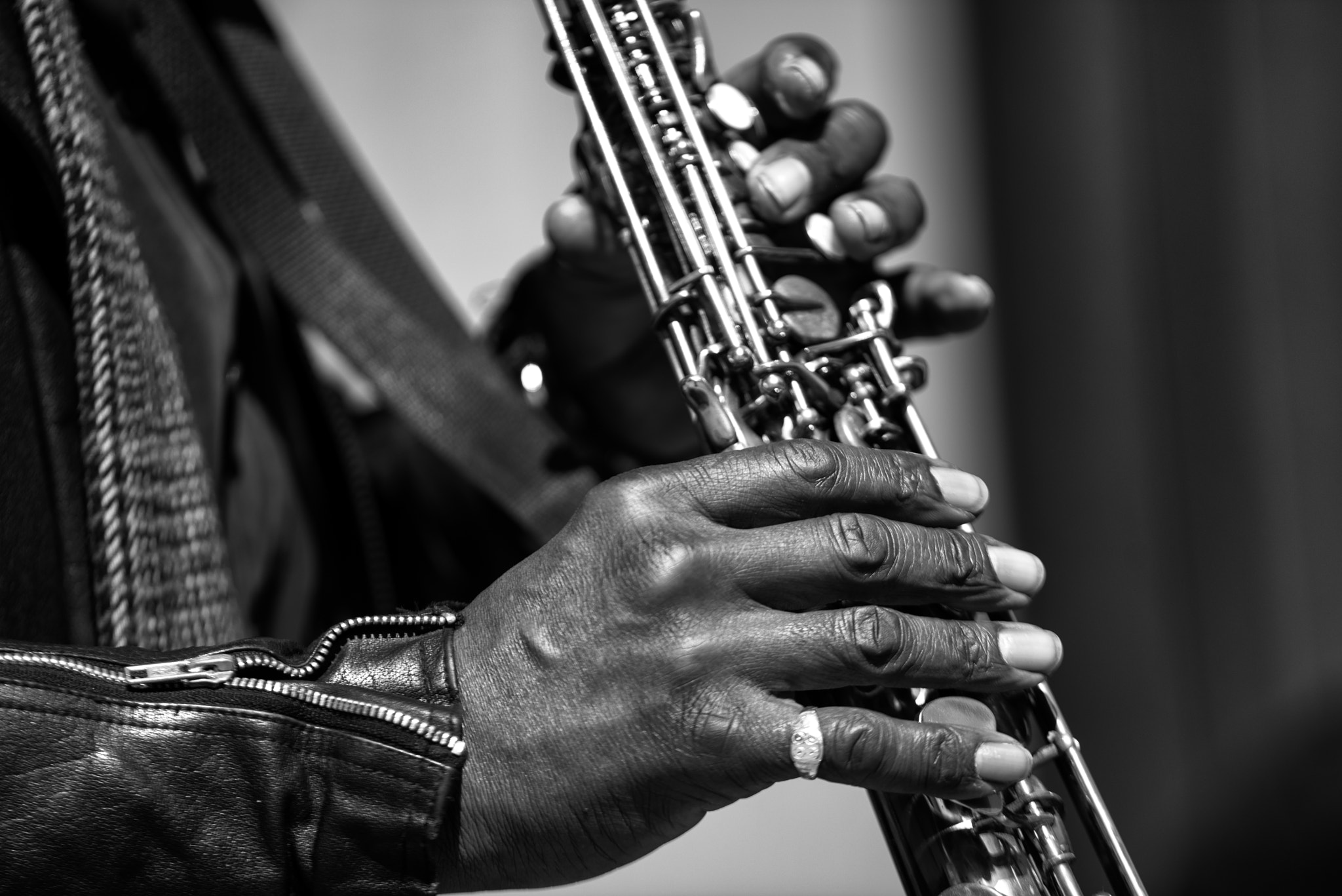 AF Nikkor 180mm f/2.8 IF-ED sample photo. Alto sax photography