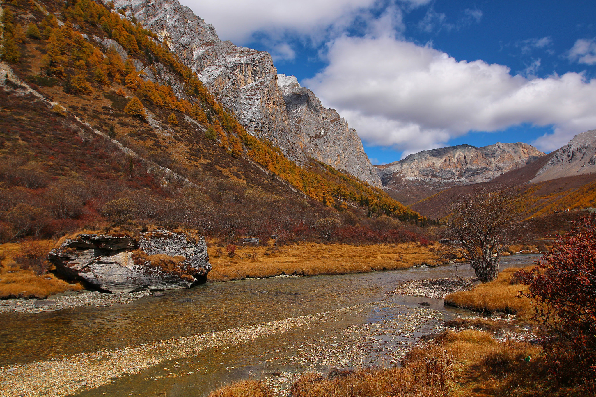 Canon EF 16-35mm F2.8L II USM sample photo. Lost horizon photography