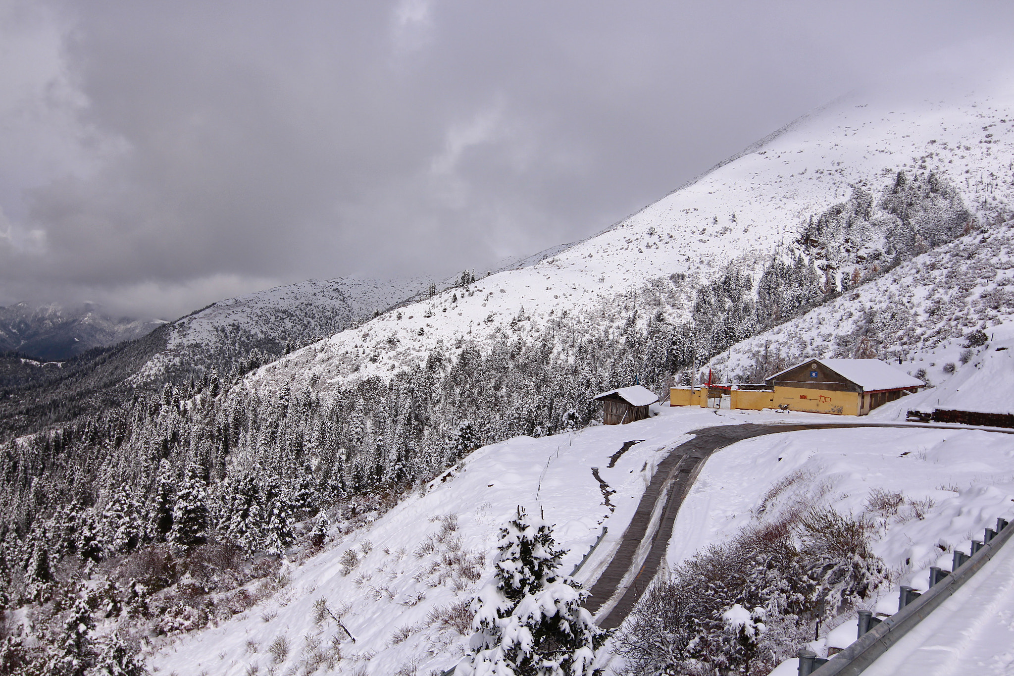 Canon EF 16-35mm F2.8L II USM sample photo. Lost horizon photography