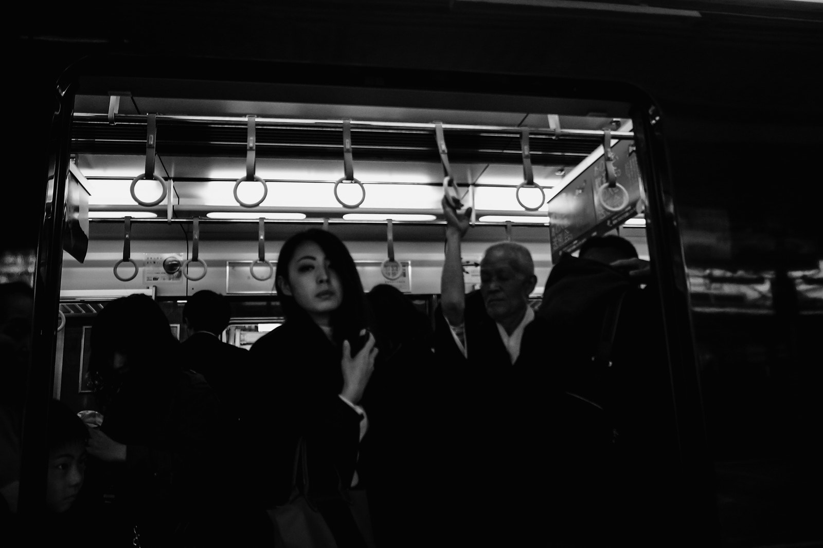 RICOH GR LENS sample photo. Open the door photography