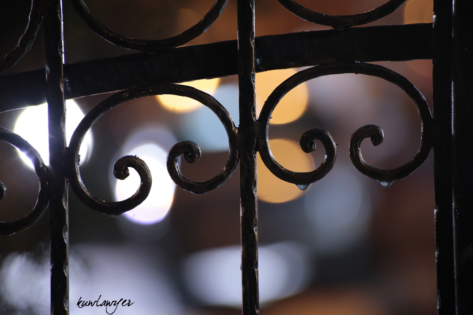 Canon EOS 6D + Canon 70-300mm sample photo. It's raining... photography