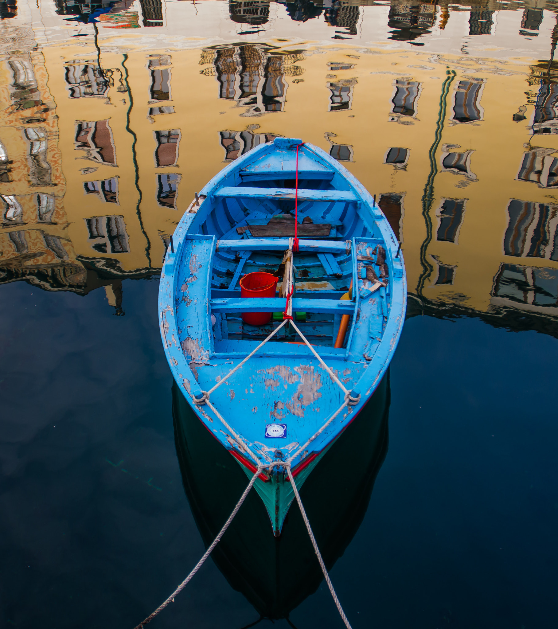 Nikon AF-S Nikkor 17-35mm F2.8D ED-IF sample photo. Blue boat photography
