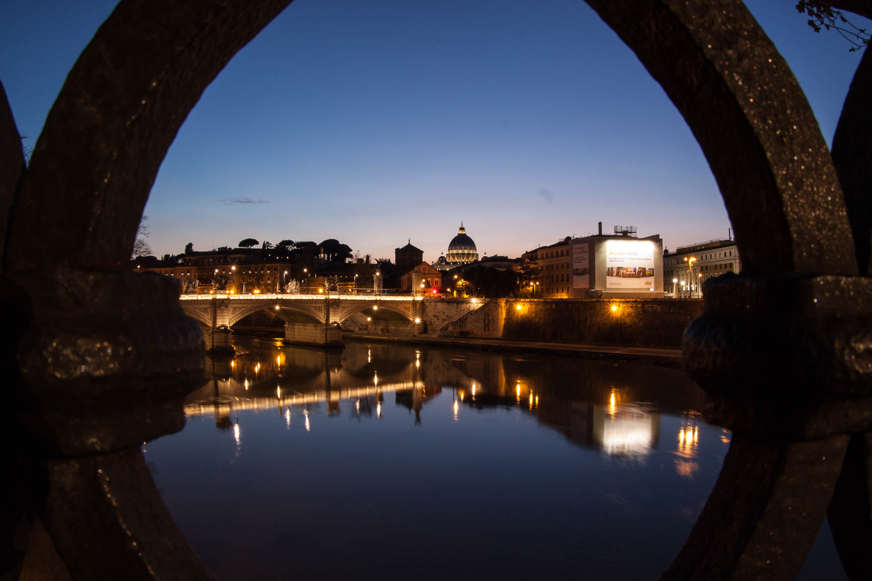 Canon EF 8-15mm F4L Fisheye USM sample photo. Rome photography